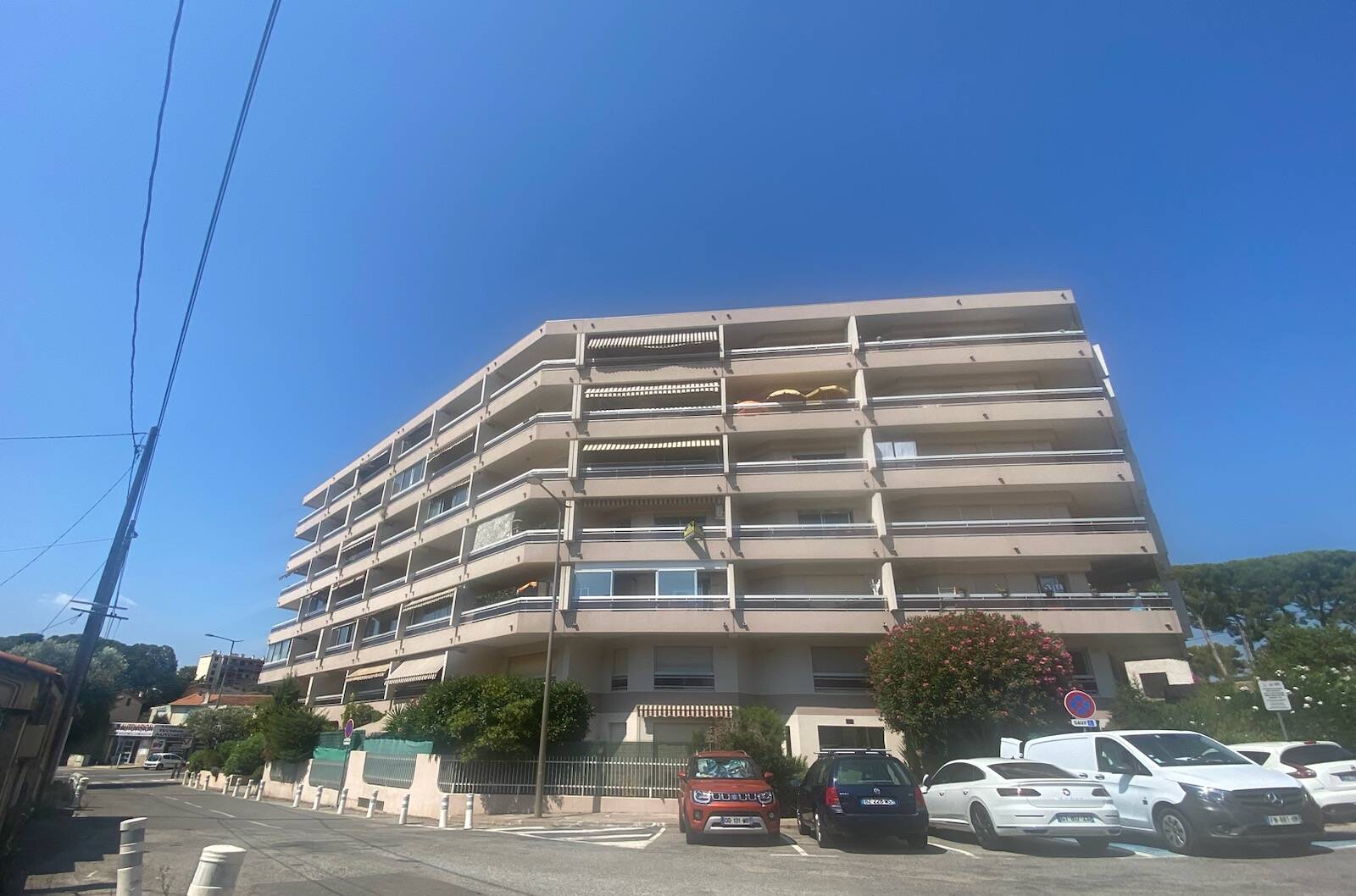 "La dernière fois que je l'ai vu c'était mardi matin", qui est le chauffard qui a tué l'adjudant Eric Comyn à Mougins