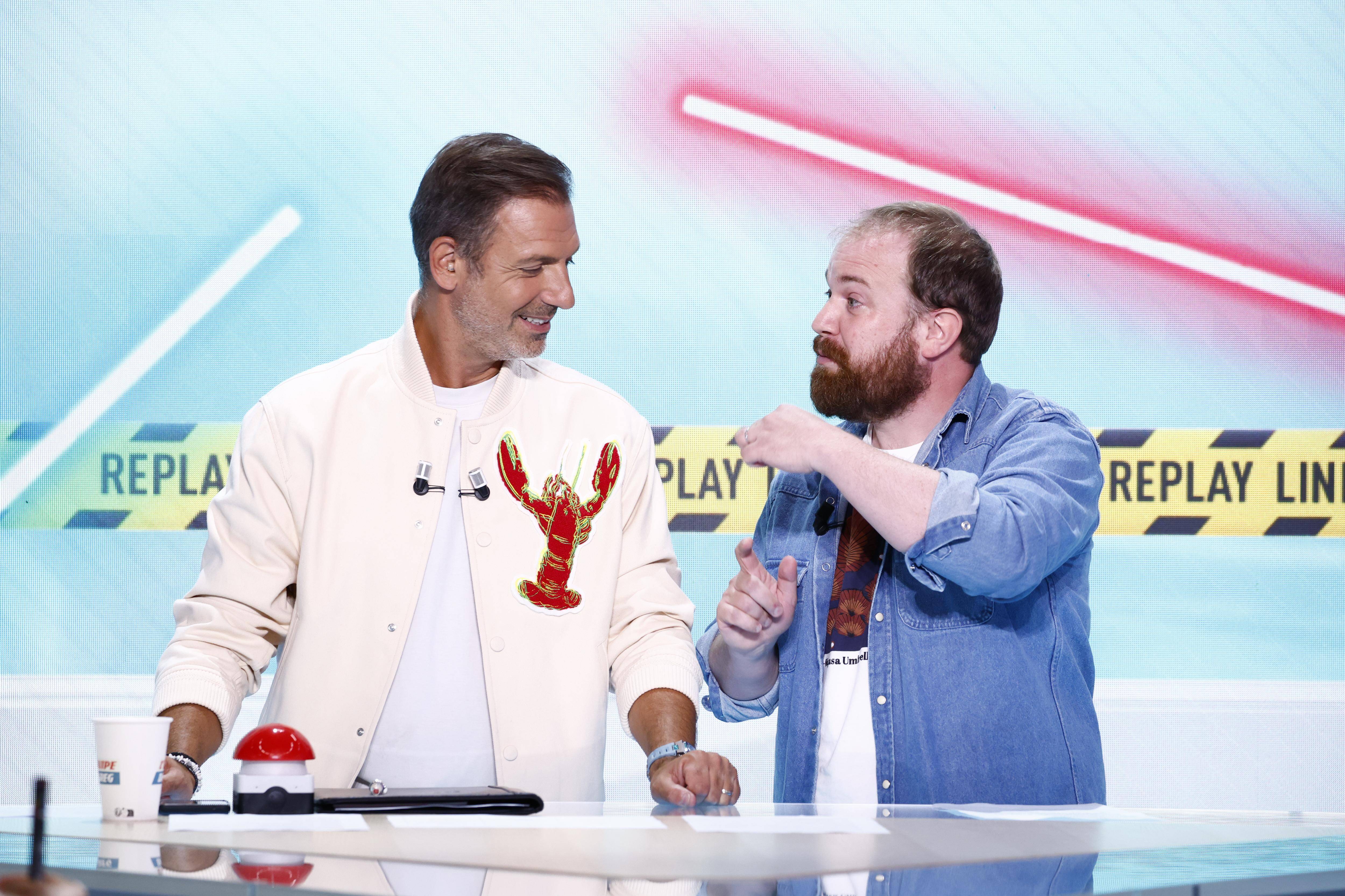 Antoine Pineau à la tête du "Petit Filet", pastille quotidienne humoristique qui croque l'actualité sportive sur la chaîne L'Équipe