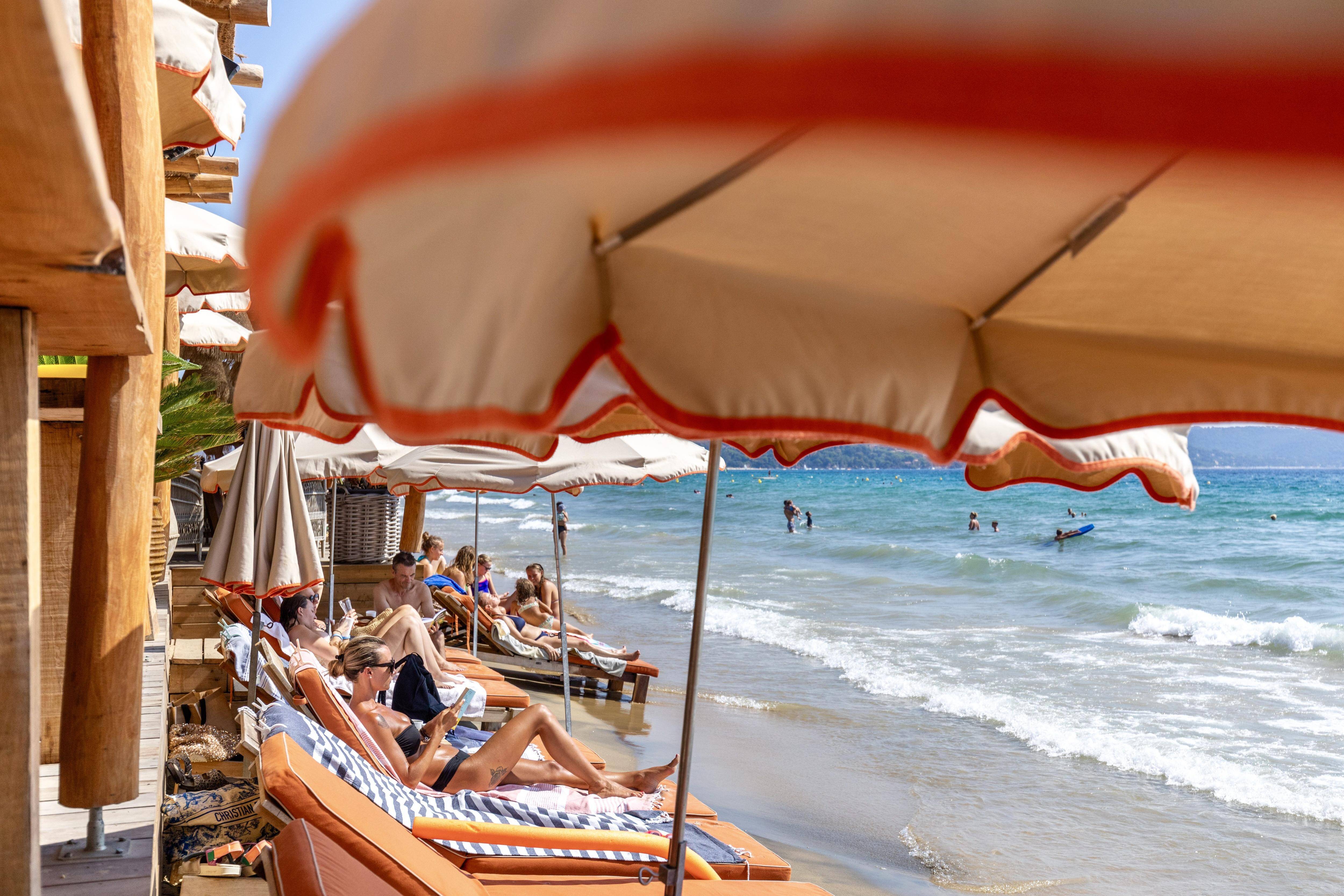 Dans le Var, les plages reculent face à l'érosion mais pas le prix des concessions