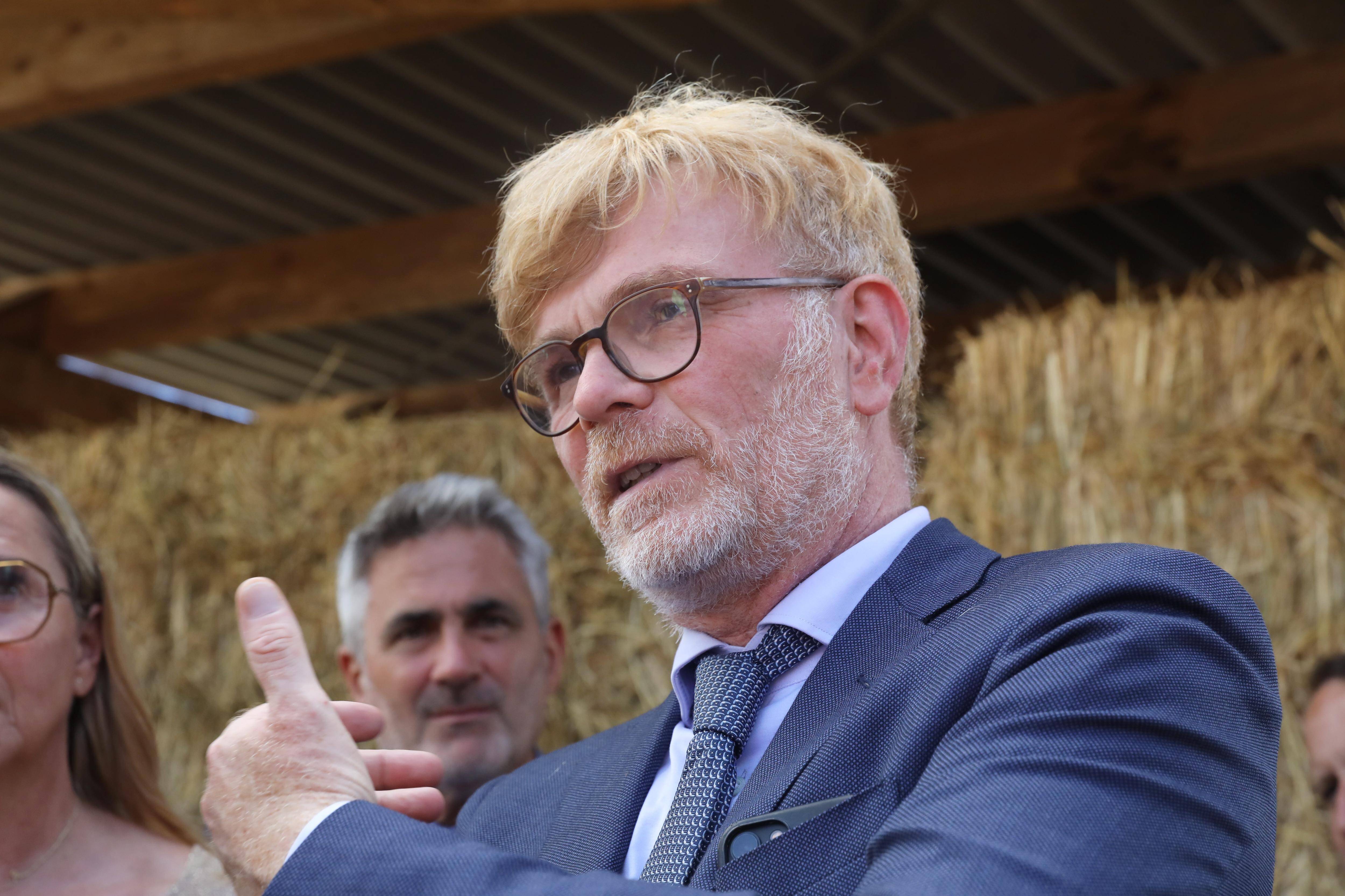 Marc Fesneau, ministre de l'Agriculture en visite à Saint-Maximin: "Michel Barnier va avoir une tâche difficile"
