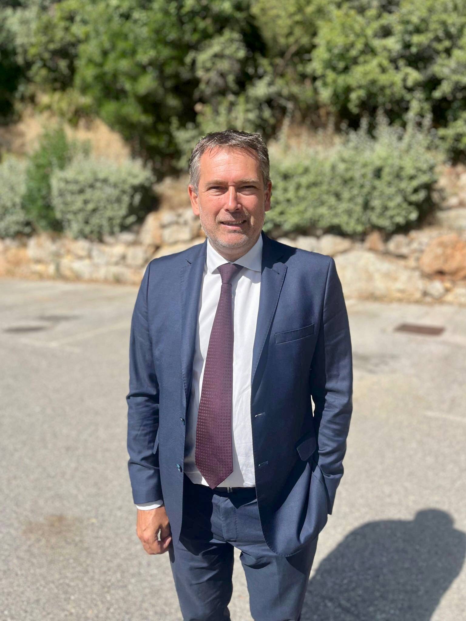 École djihadiste, narcotrafic, nomination de Michel Barnier, relations avec Éric Ciotti: le maire de Carros dit tout (ou presque)