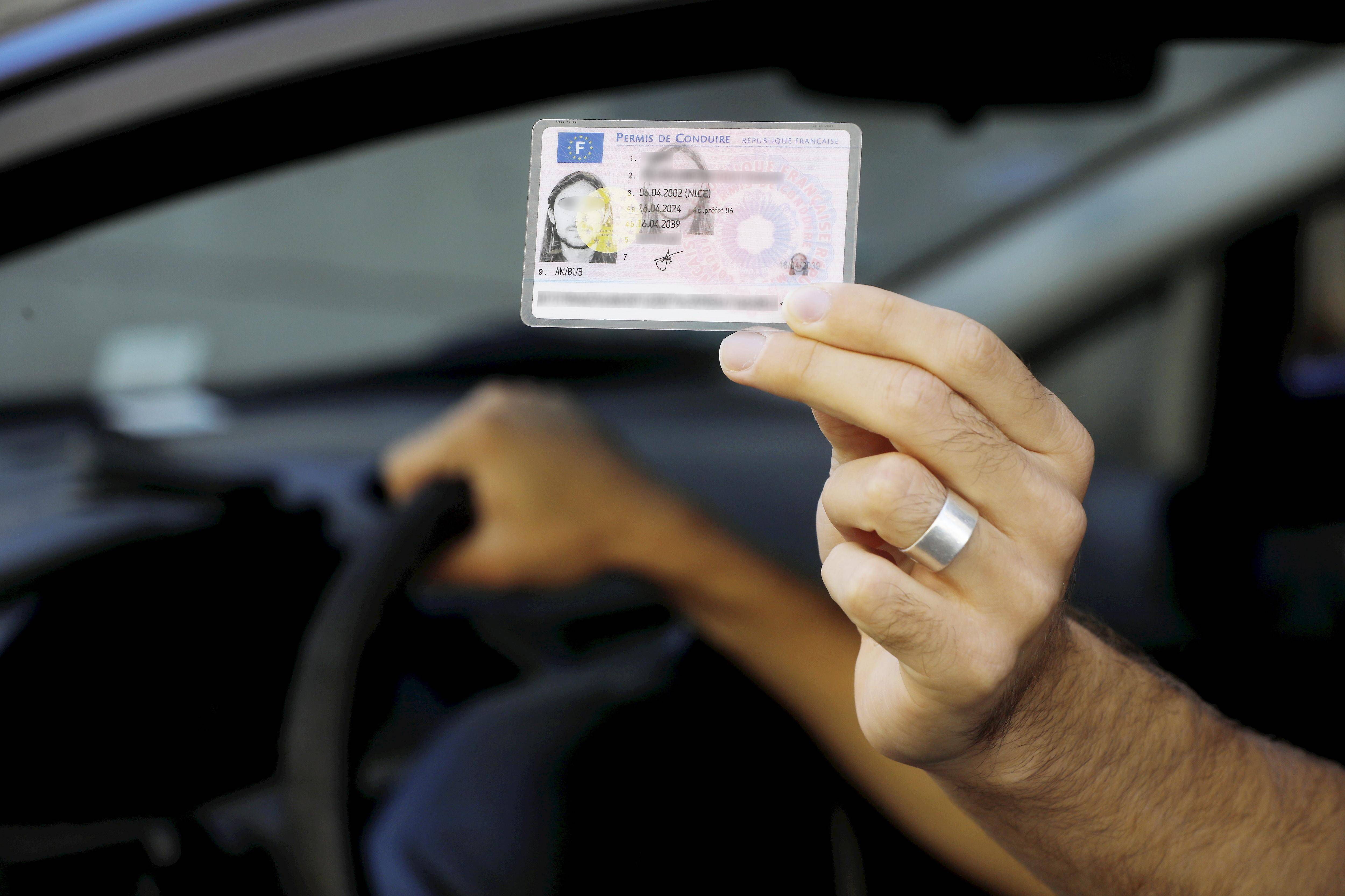 TikTok, Instagram ou Snapchat... Voici pourquoi acheter son permis de manière frauduleuse n'est pas une bonne idée