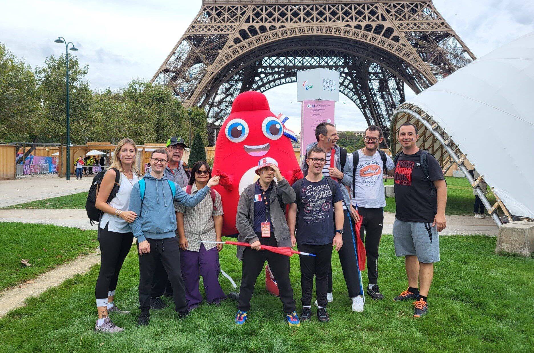 "On a chanté La Marseillaise, on a fait la ola"... Sept résidents des Hauts de l'Arc ont assisté aux épreuves des Jeux Paralympiques, ils racontent