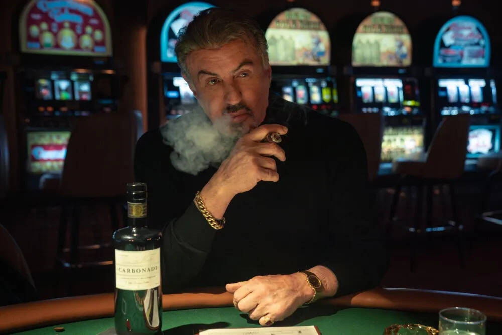 Sylvester Stallone vous manque sur vos écrans? La saison 2 de "Tulsa King" débarque sur Paramount+ et ça va envoyer