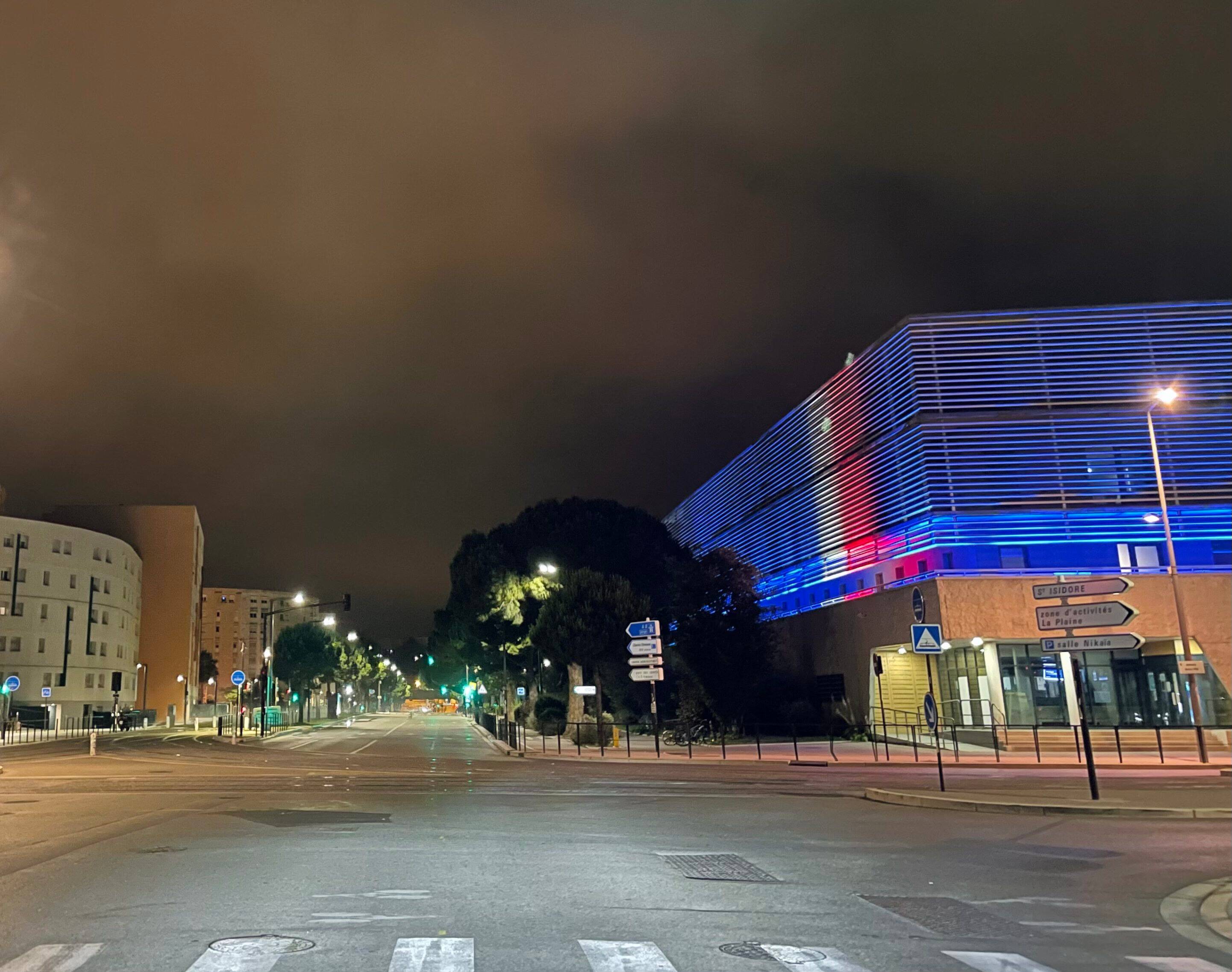 Il se présente au commissariat à Nice avec une oreille coupée et se dit victime de dealers
