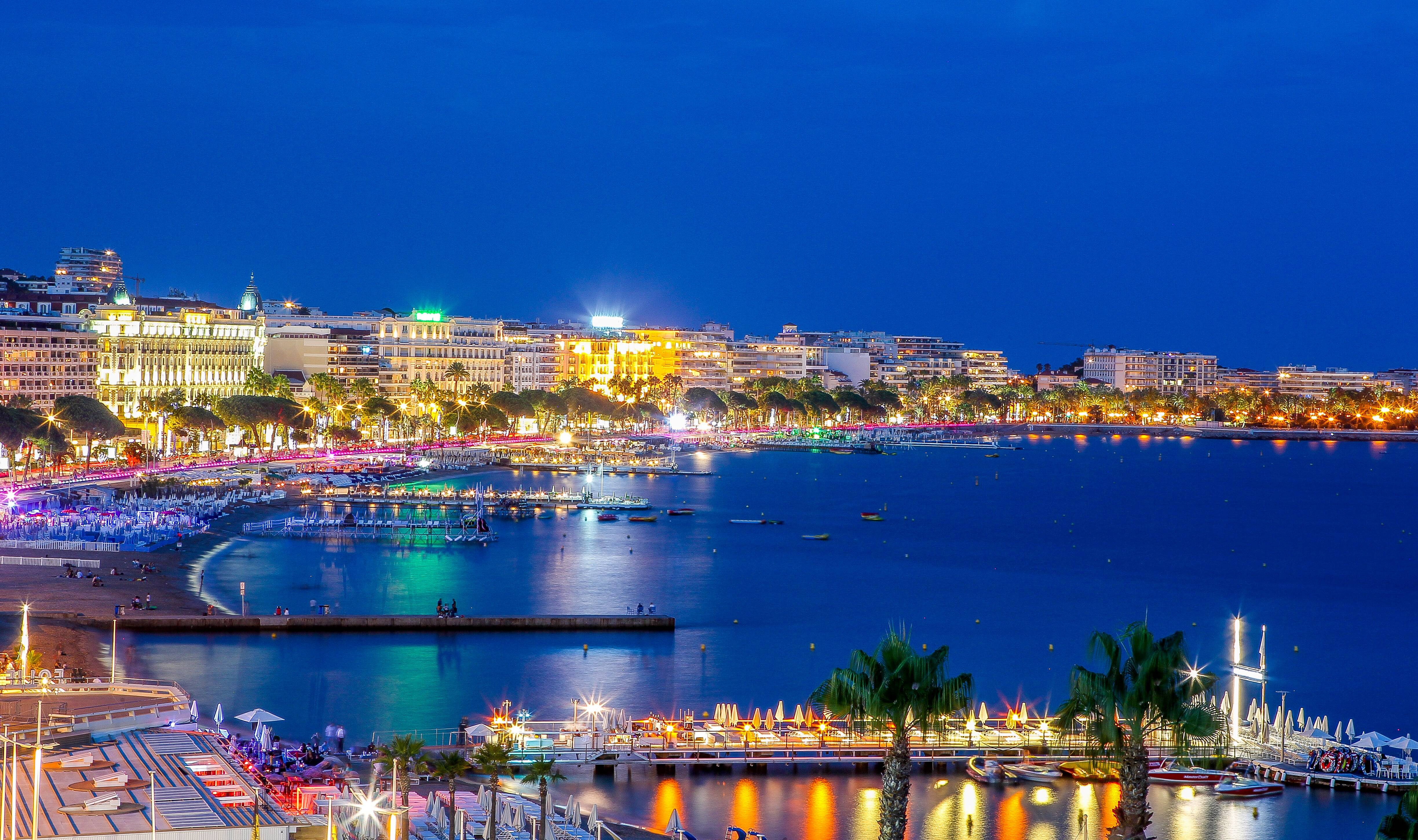 Des centaines de drones vont animer le ciel de Cannes ce mardi soir, on vous explique pourquoi