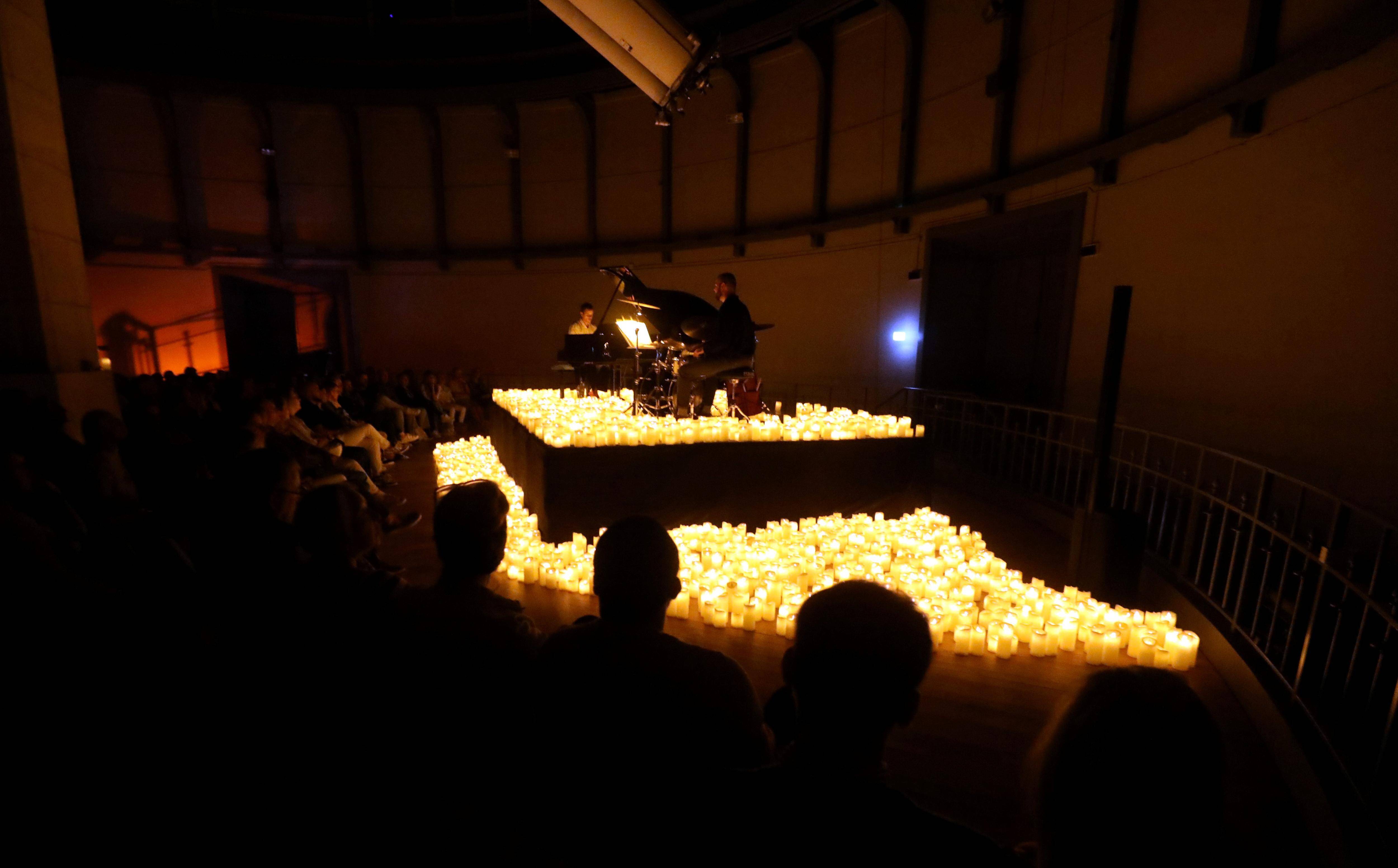 Les concerts à la lueur des bougies font fureur sur les réseaux sociaux: on a testé le concept à Nice