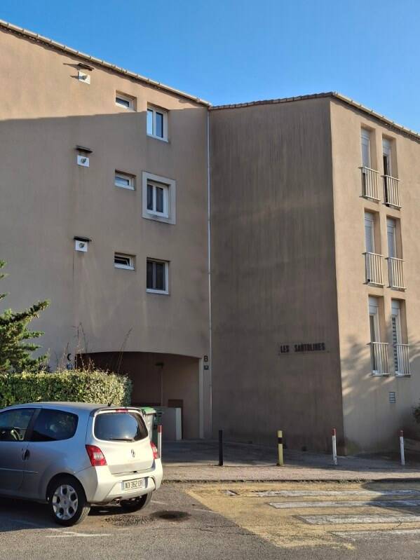 Problèmes dans des résidences de Saint-Cyr: le nouveau bailleur social Erilia veut repartir de zéro avec ses locataires