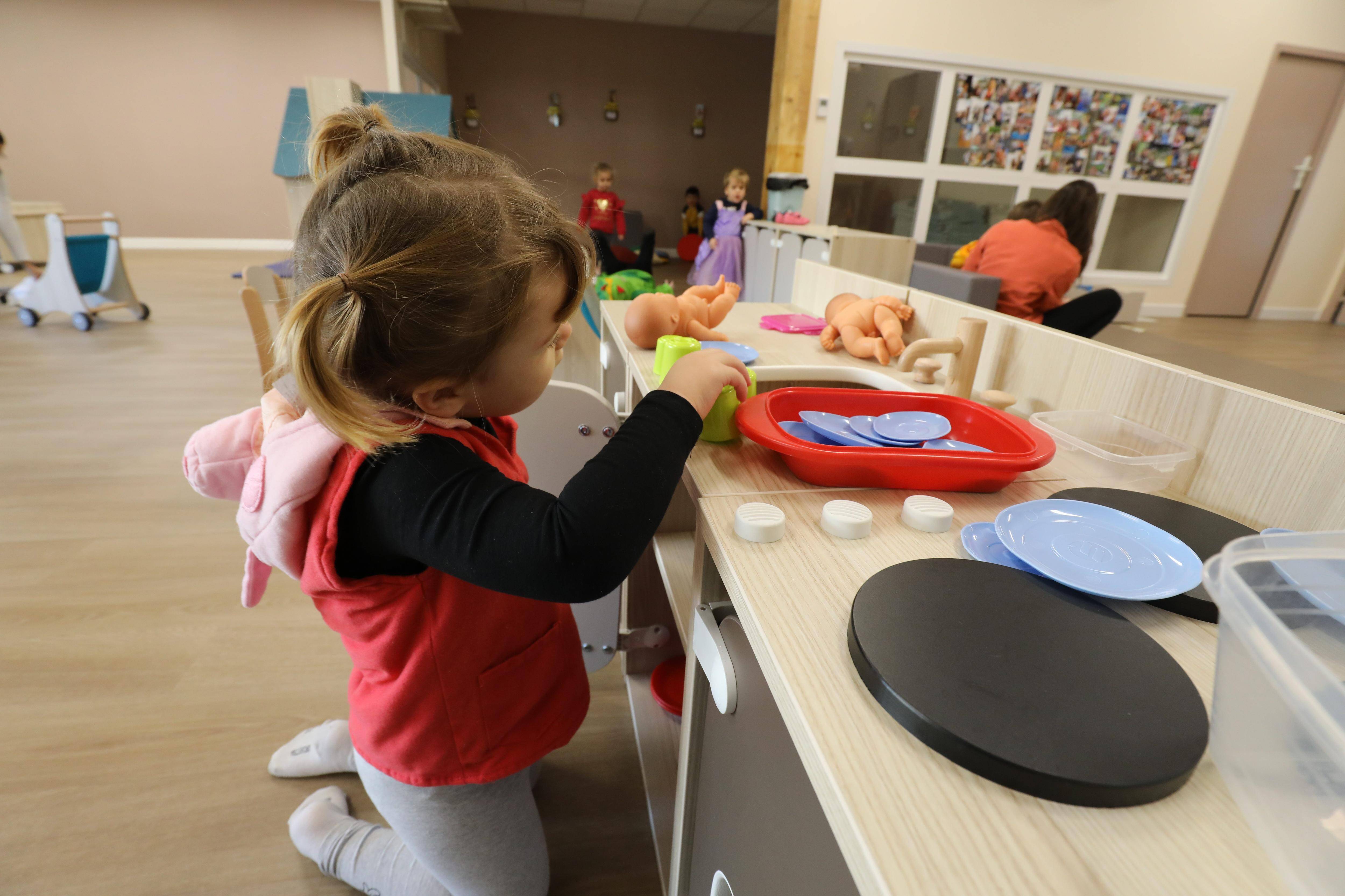 Nos enfants sont-ils en sécurité dans les crèches? Le secteur sous tension, les Alpes-Maritimes concernés