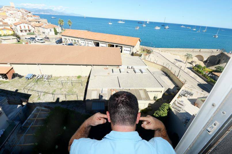 "Cela peut durer la journée entière": épuisé par le vacarme de ses voisins gendarmes, un Antibois fait entendre son ras-le-bol