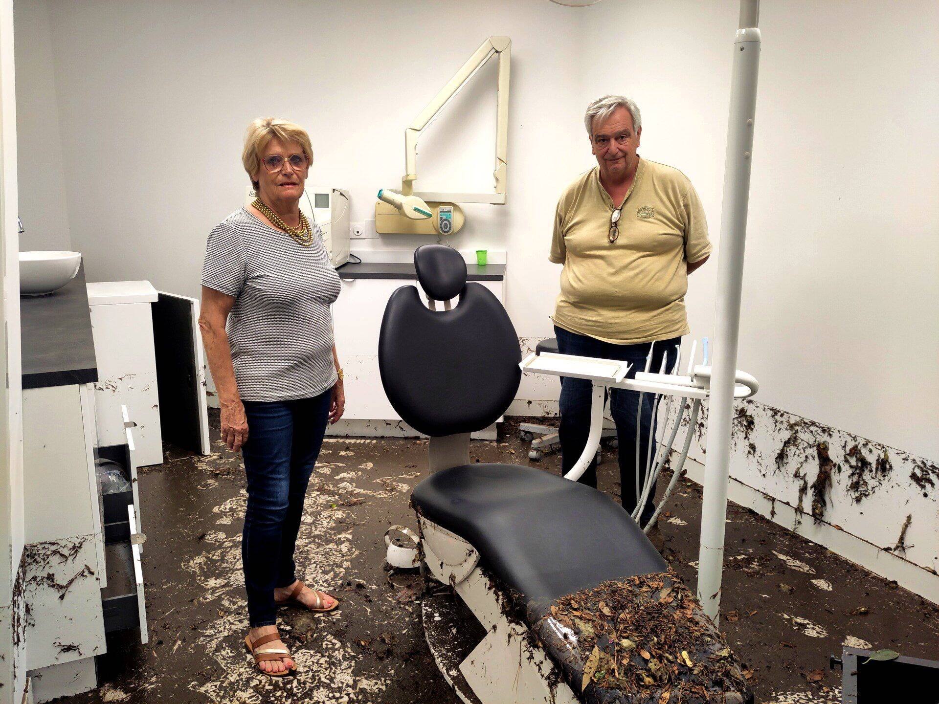 "On va y arriver quand même", le futur cabinet dentaire d'urgence de la Croix-Rouge ravagé par l'orage à Cannes