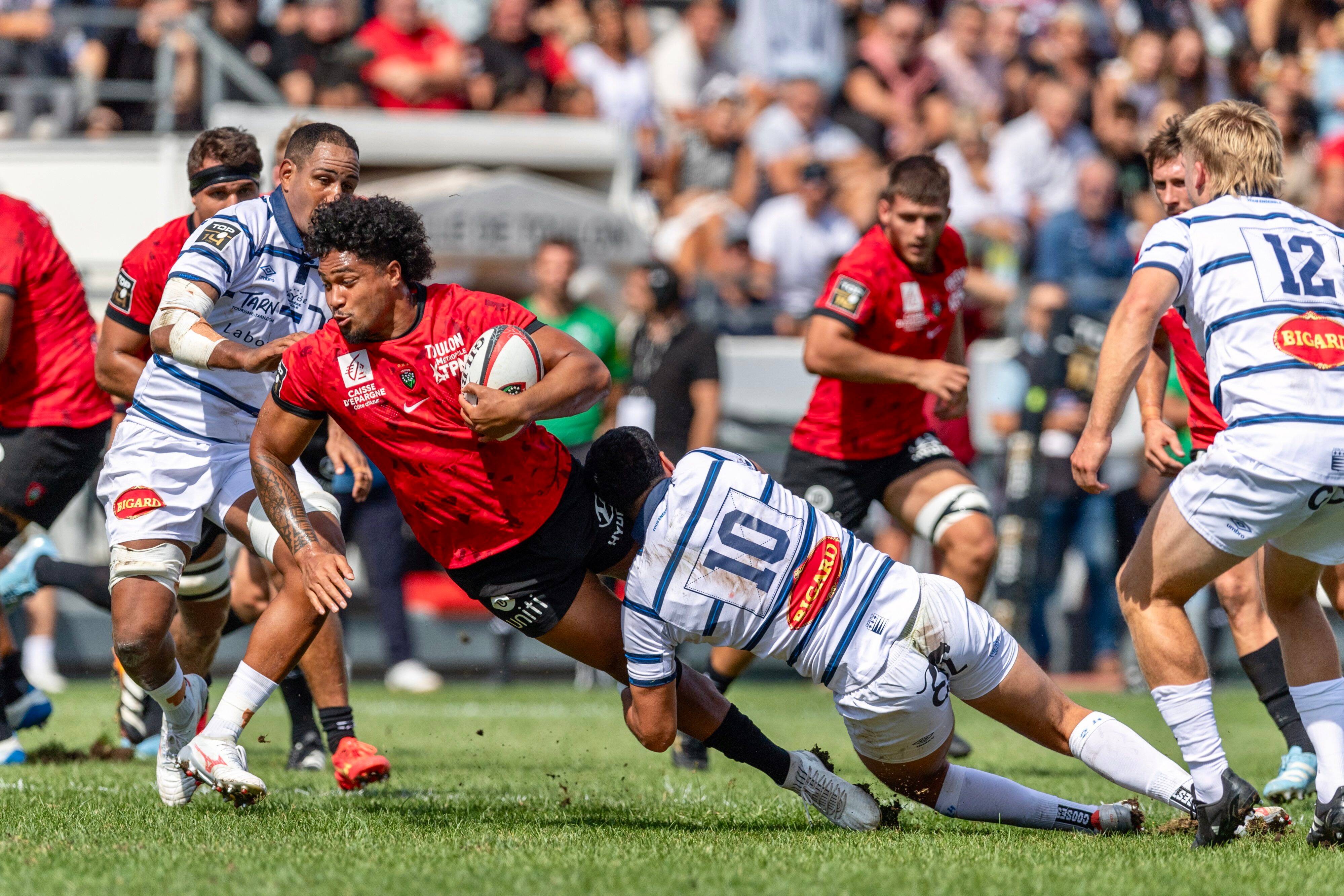 "On ne peut pas lutter contre sa volonté de retrouver la sélection": Bernard Lemaitre évoque le départ de Leicester Fainga'anuku du RCT