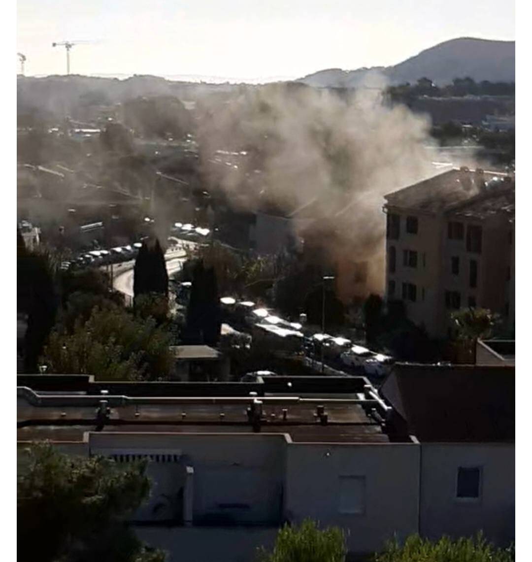 Une voiture prend feu dans un parking souterrain à La Valette, un