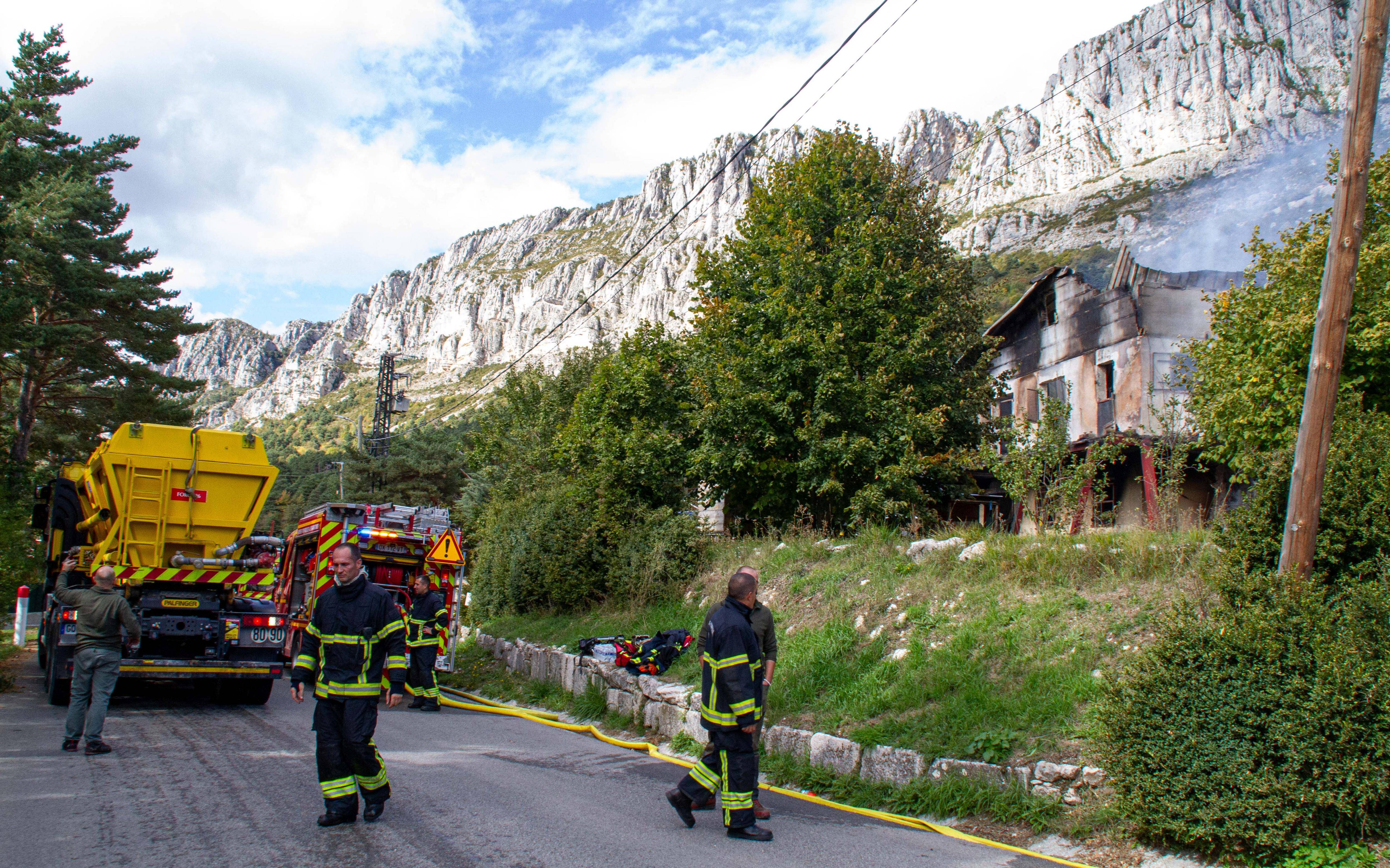 Ce que l'on sait après l'incendie d'un chalet et la mort d'un homme lundi à Séranon