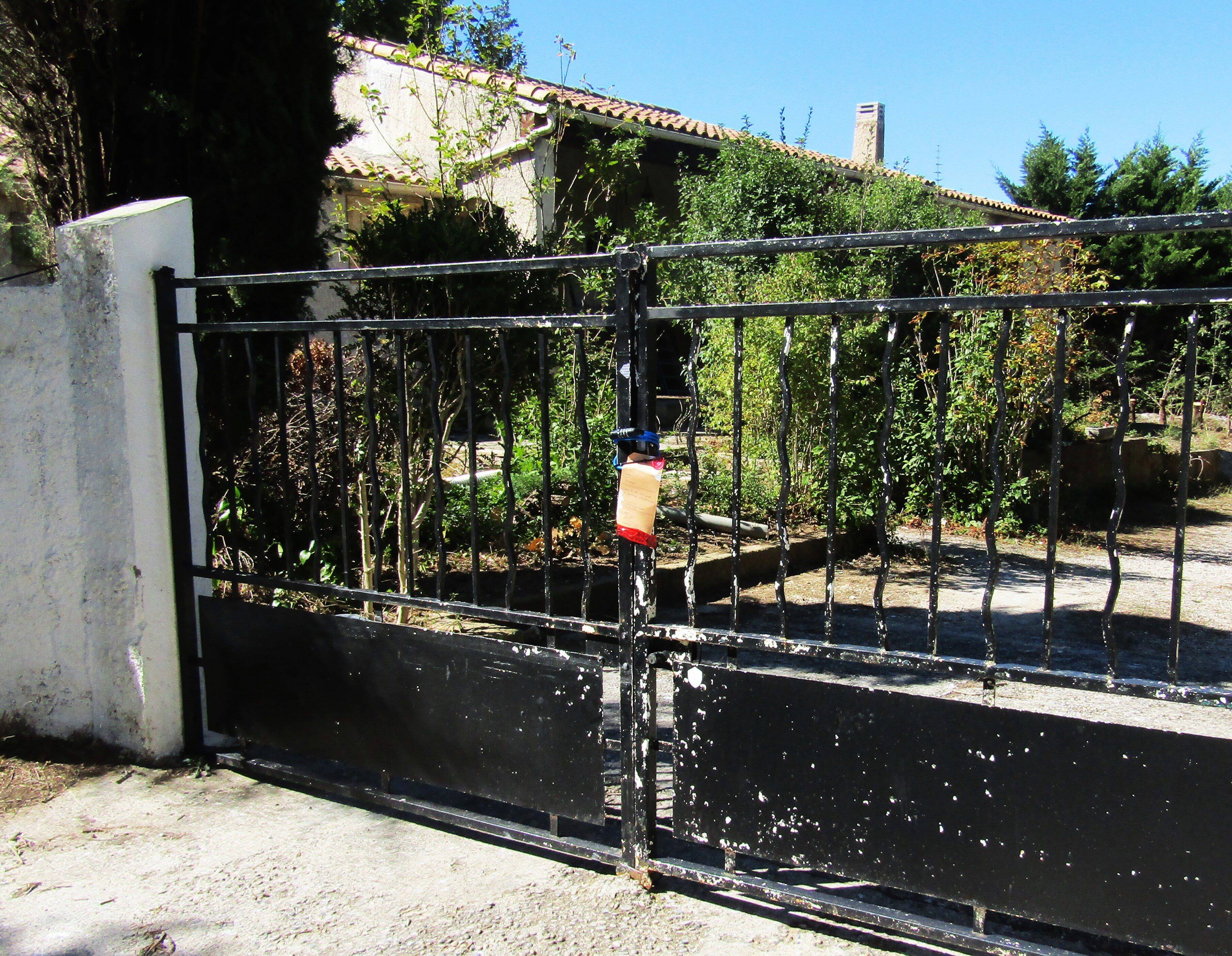 Sexagénaire tuée à Artigues: un homme qui avait effectué des travaux chez elle, mis en examen pour assassinat et écroué