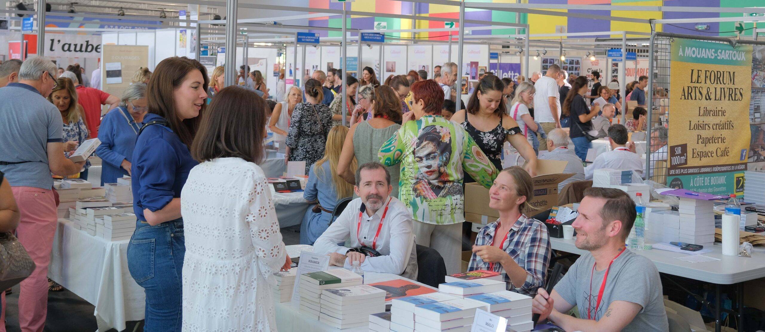 Plus de trains, moins de plastiques, des repas bio et locaux... Comment le festival du livre de Mouans-Sartoux veut être écoresponsable