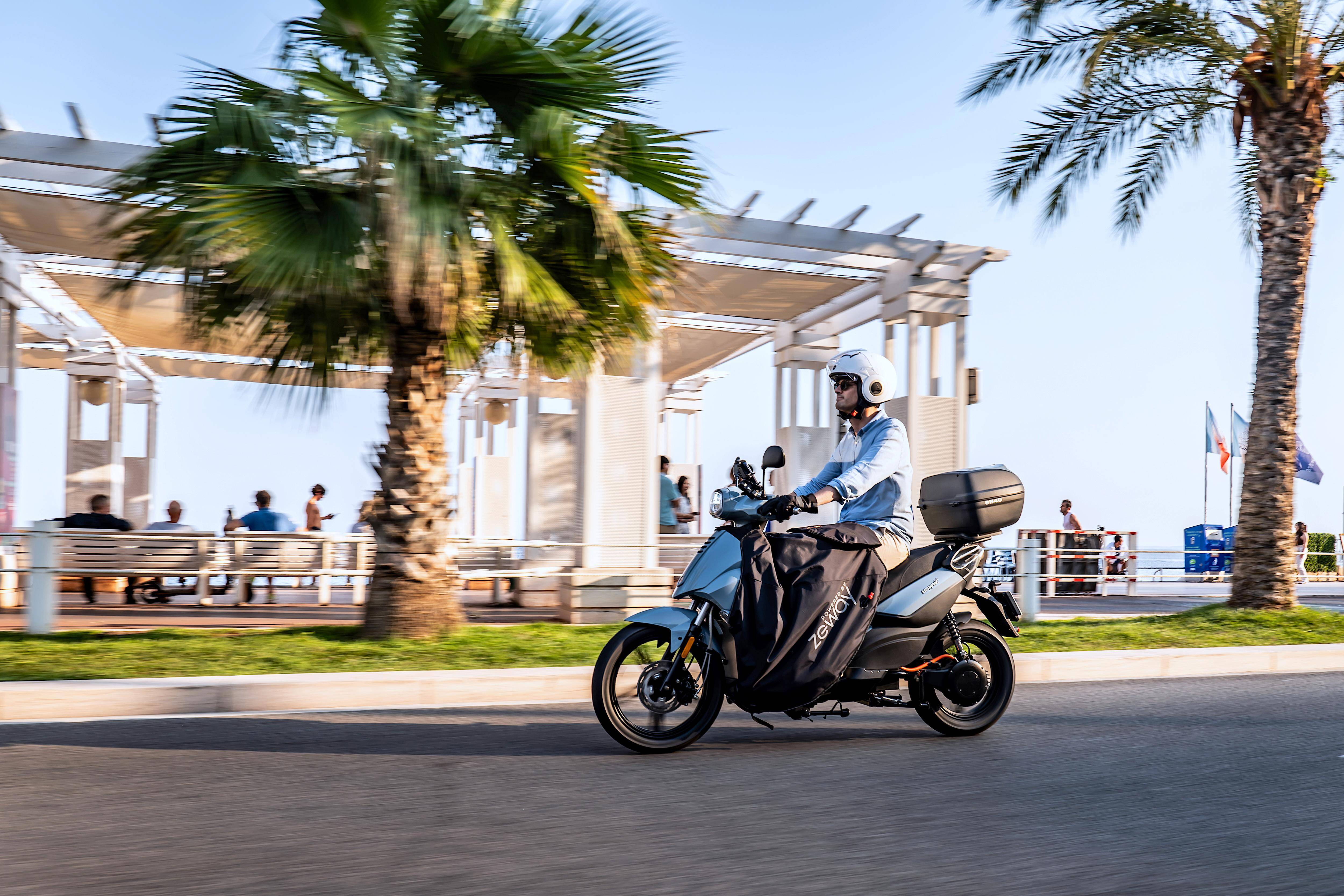 "Rechargeable en 50 secondes": comment le scooter électrique Zeway se développe à Nice et dans les Alpes-Maritimes