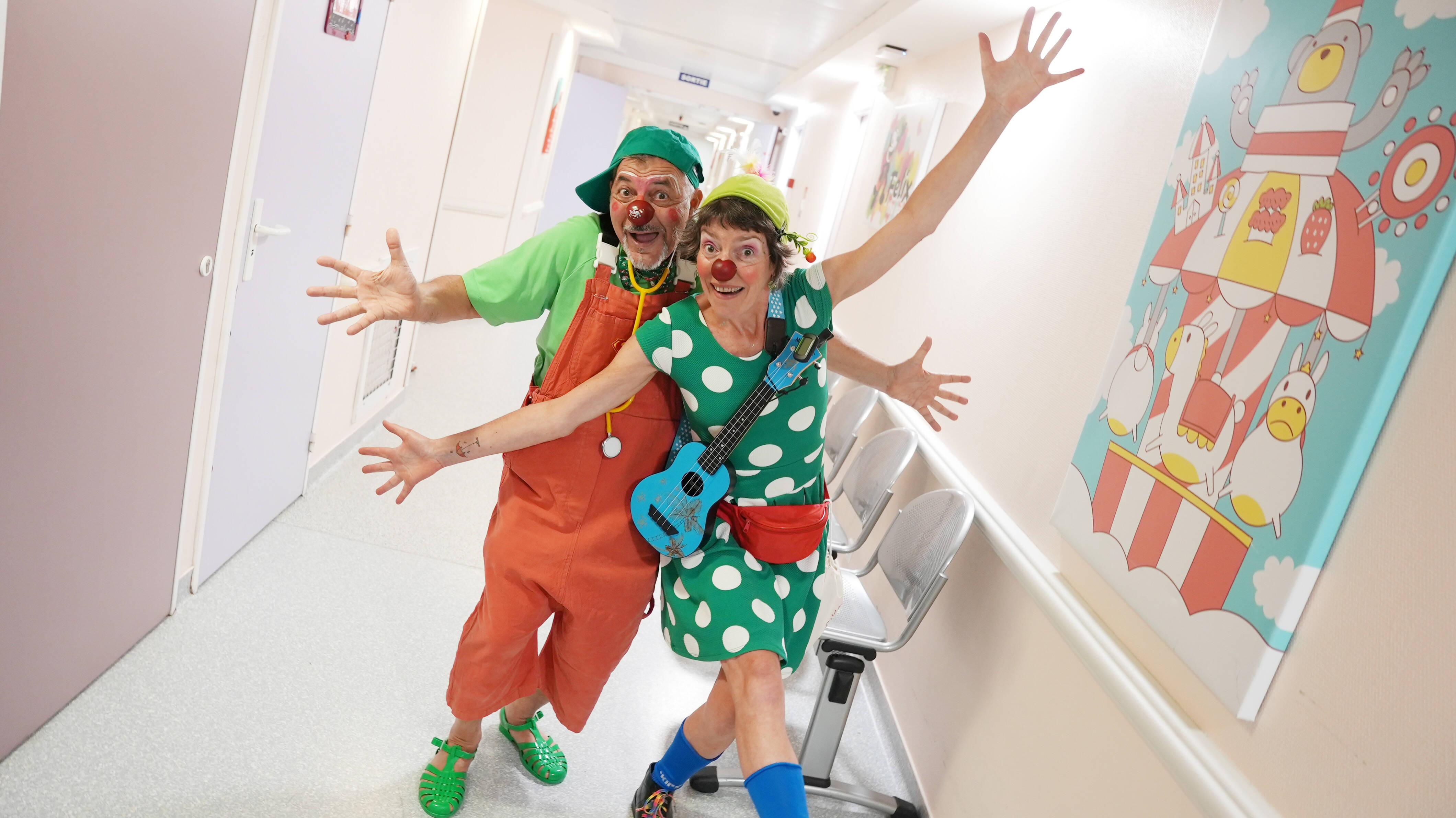 "On voulait vous dire: merci, merci à tous": les clowns qui font rire les enfants malades sauvés par vos dons