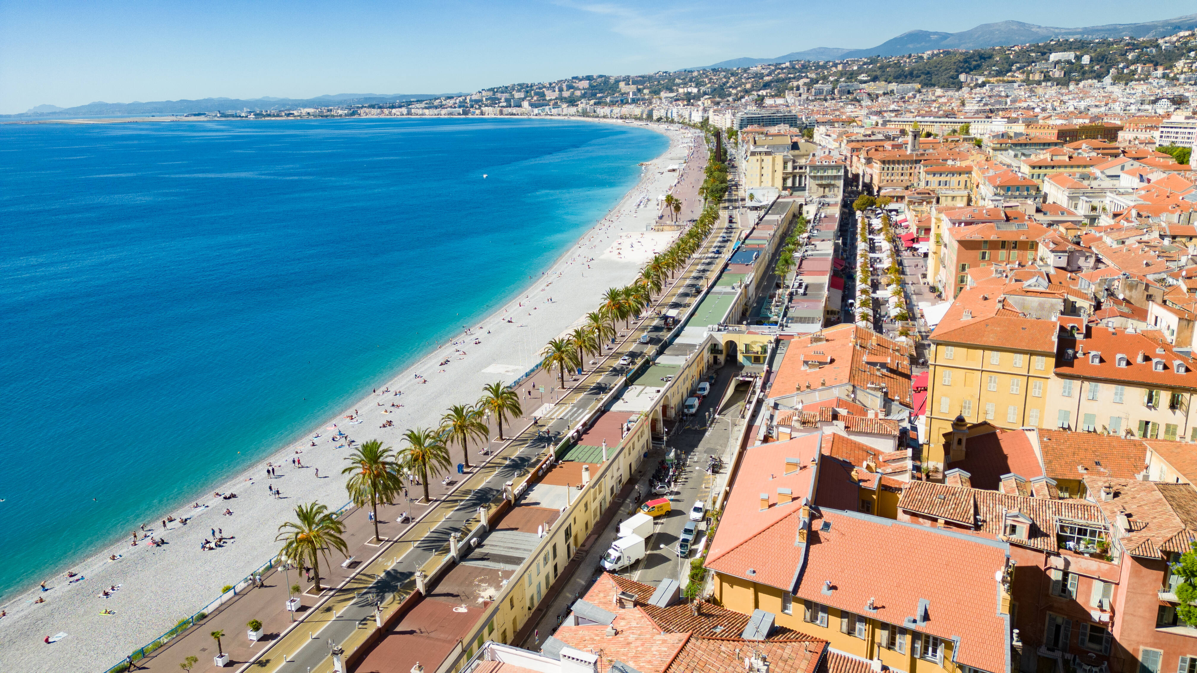 "La ville la plus chère après Paris": les prix de l'immobilier baissent en France mais continuent d'augmenter à Nice