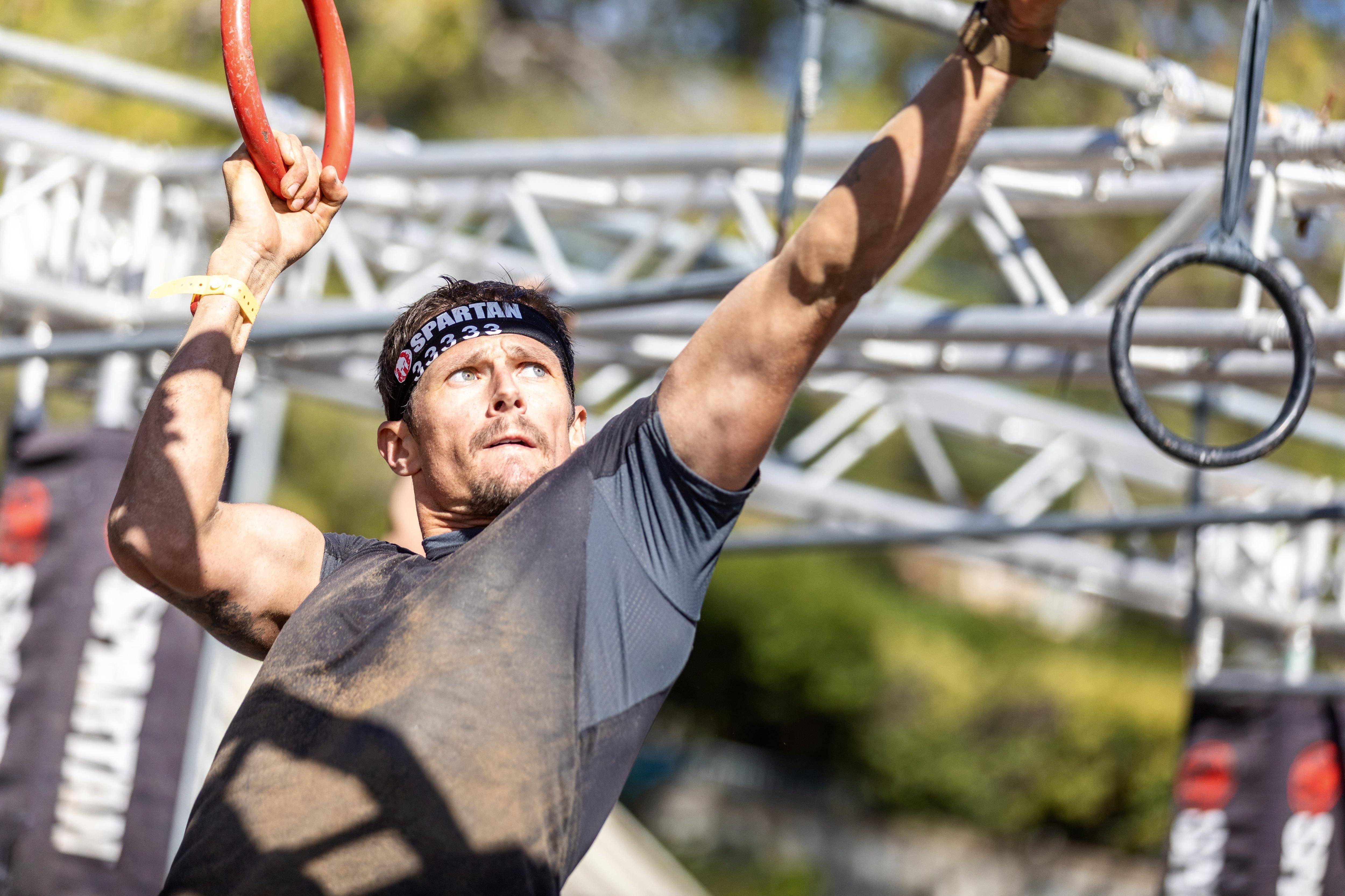 Les forçats de la Spartan Race ont débarqué sur la plage du Dramont, à Saint-Raphaël
