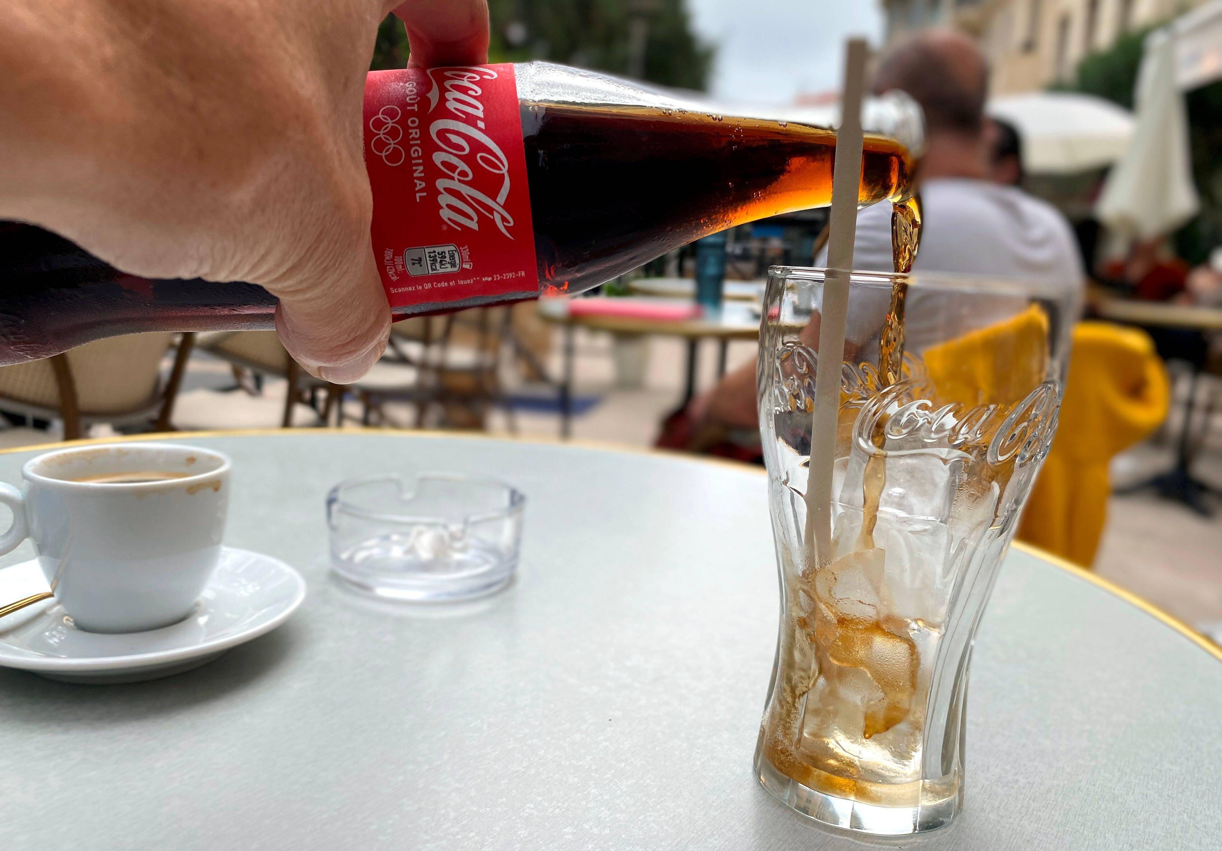 Et vous, combien êtes-vous prêts à payer votre soda? On fait le tour des lieux à Nice