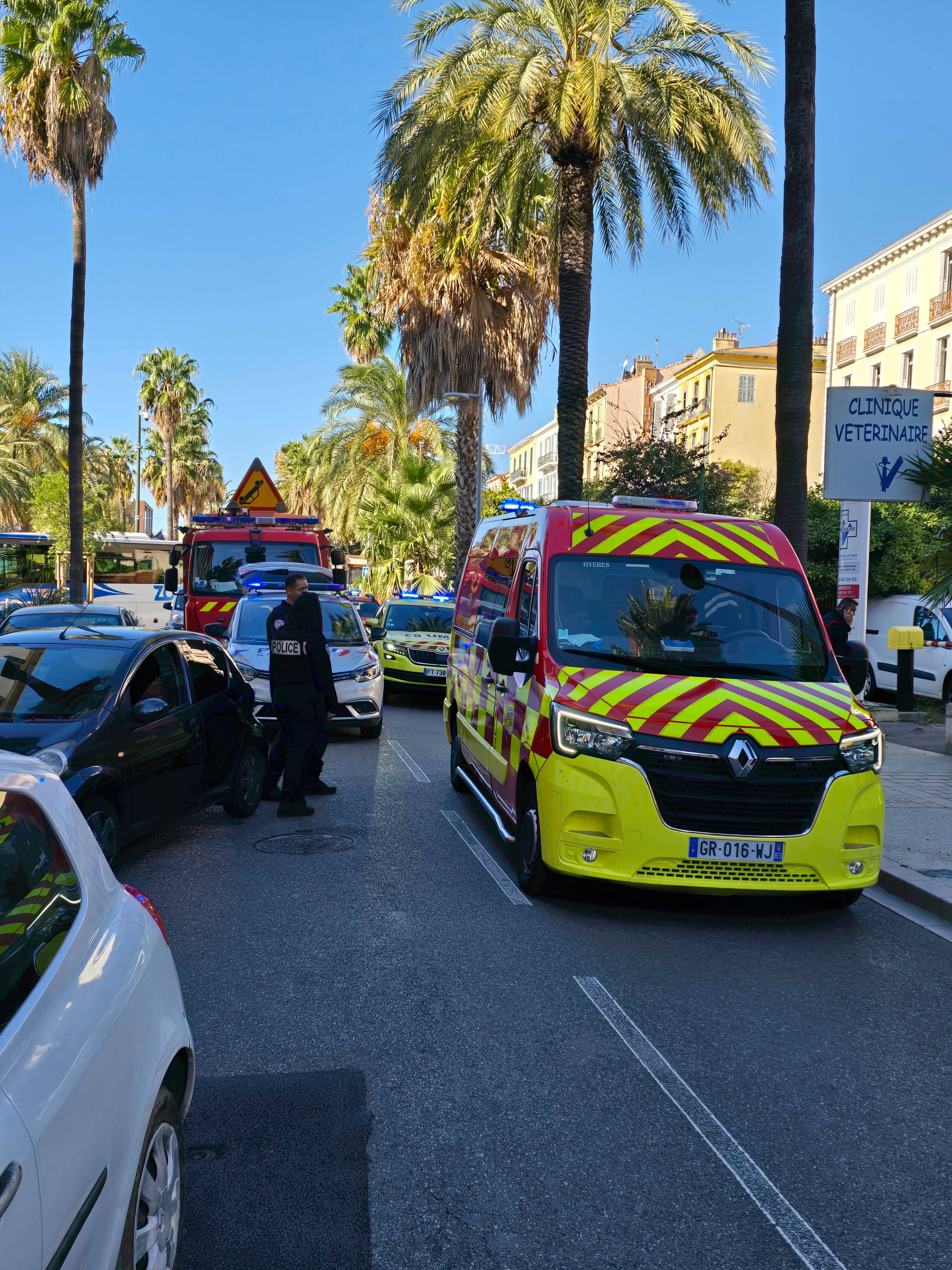Un septuagénaire grièvement blessé après avoir été renversé par une voiture à Hyères