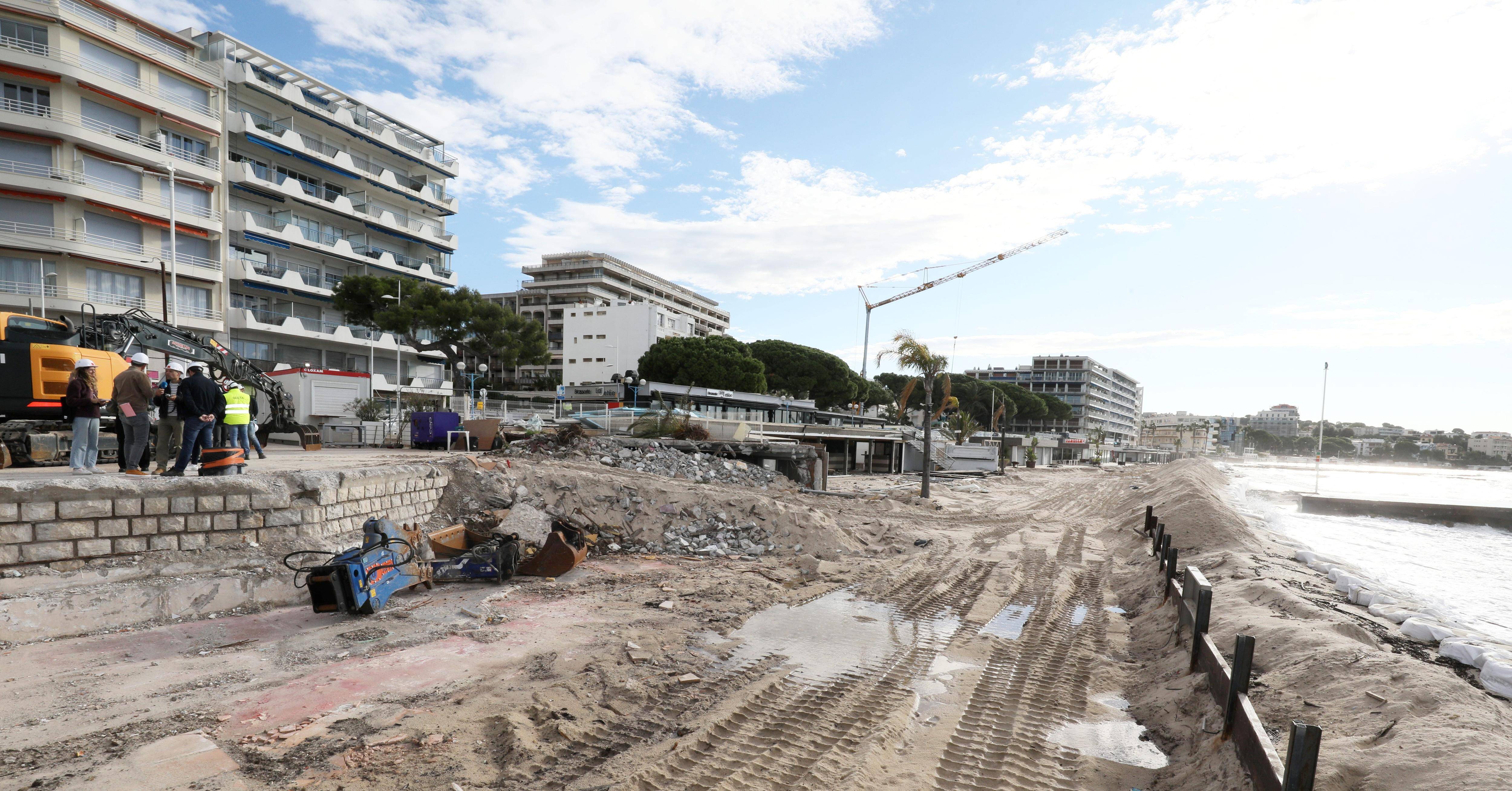 Démolition des plages et des pontons, circulation modifiée... La refonte du bord de mer de Juan-les-Pins entre dans le dur