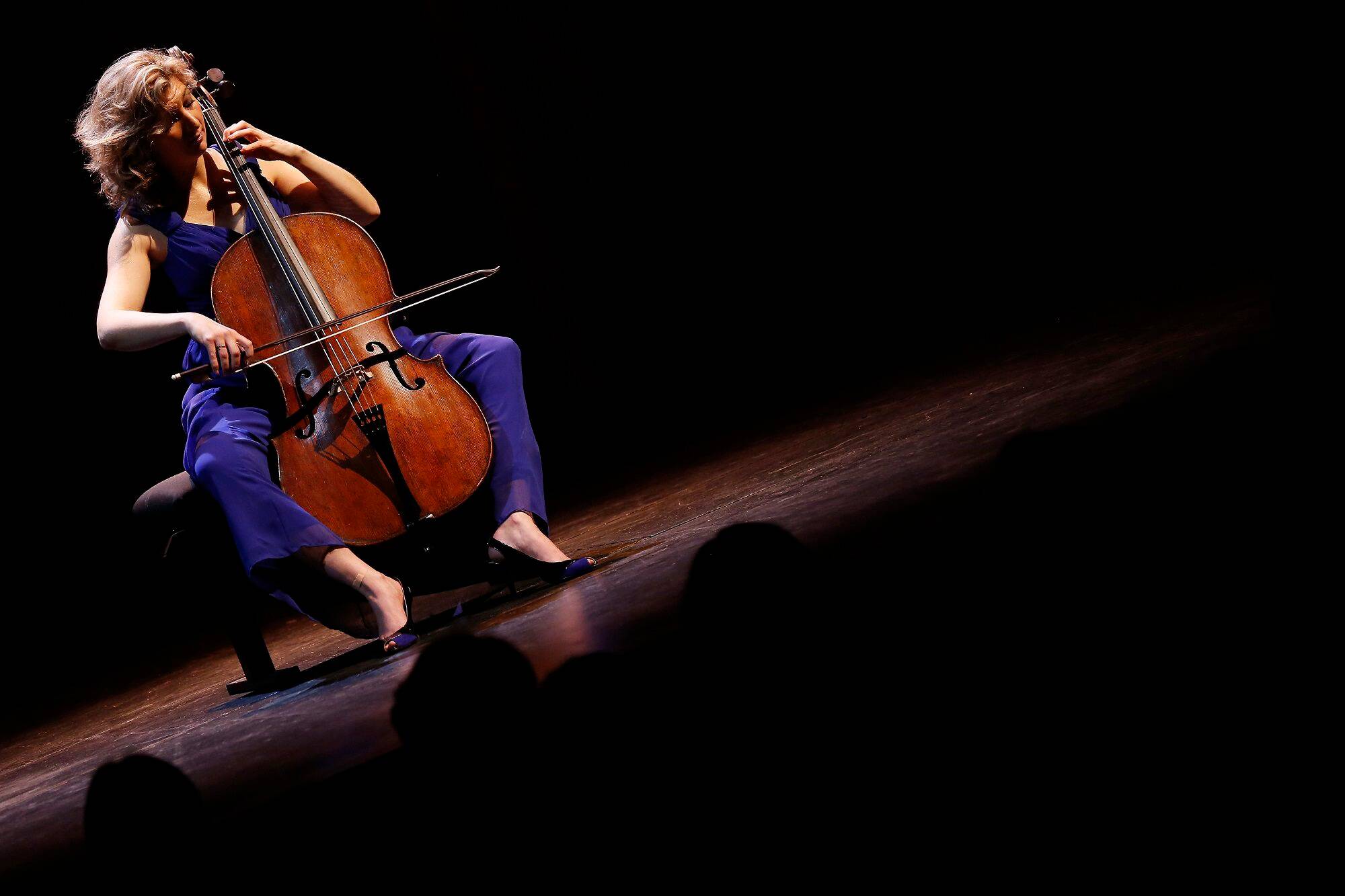 "Un instrument comme celui-là appartient à la culture, à l'humanité": la violoncelliste Ophélie Gaillard, bientôt en concert à Grimaud, s'est fait voler un instrument de plus de 300 ans