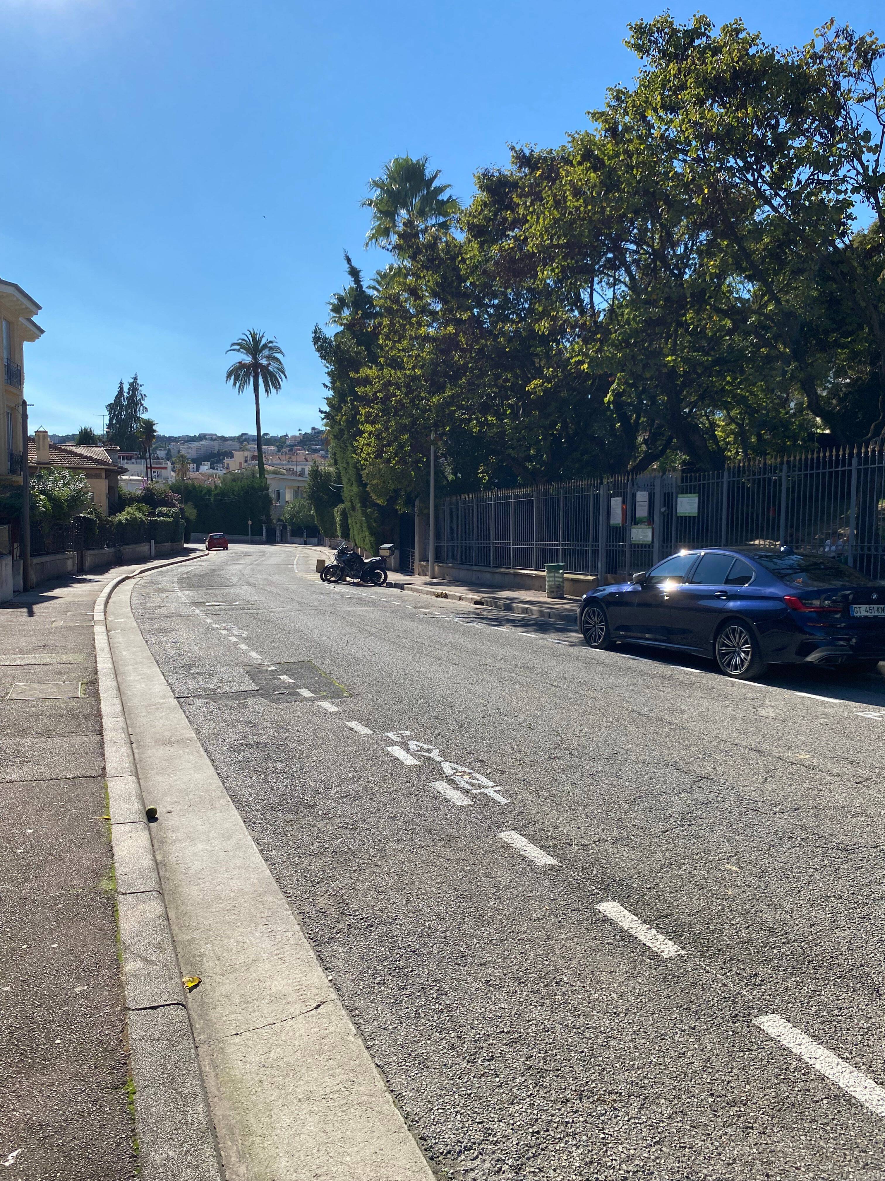 Le stationnement est devenu payant dans ce quartier de Nice et ça en fait grincer plus d'un