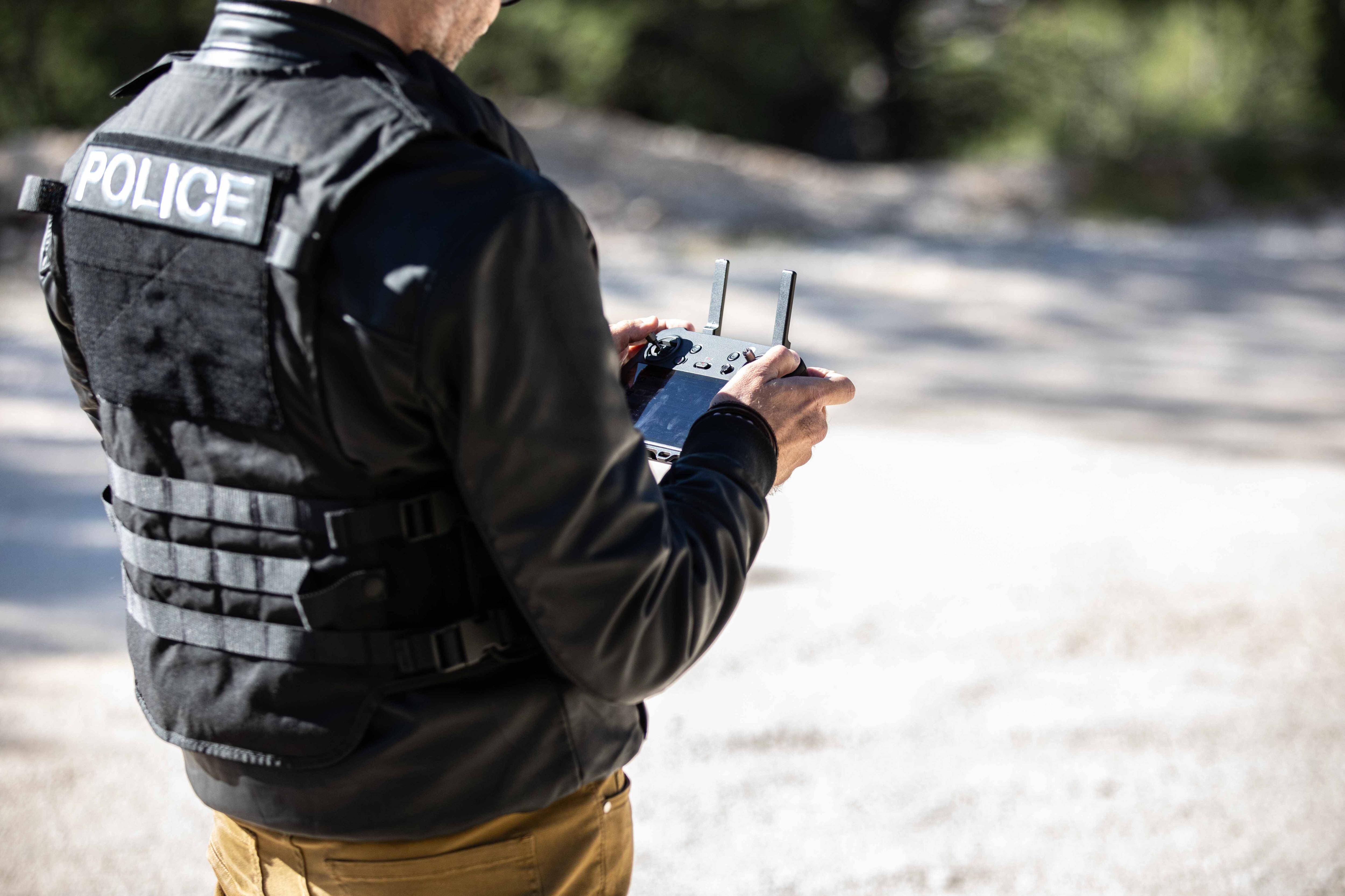 "Ça remplace le gars avec des jumelles": des "caméras volantes" pour lutter contre le trafic de stupéfiants dans le Var