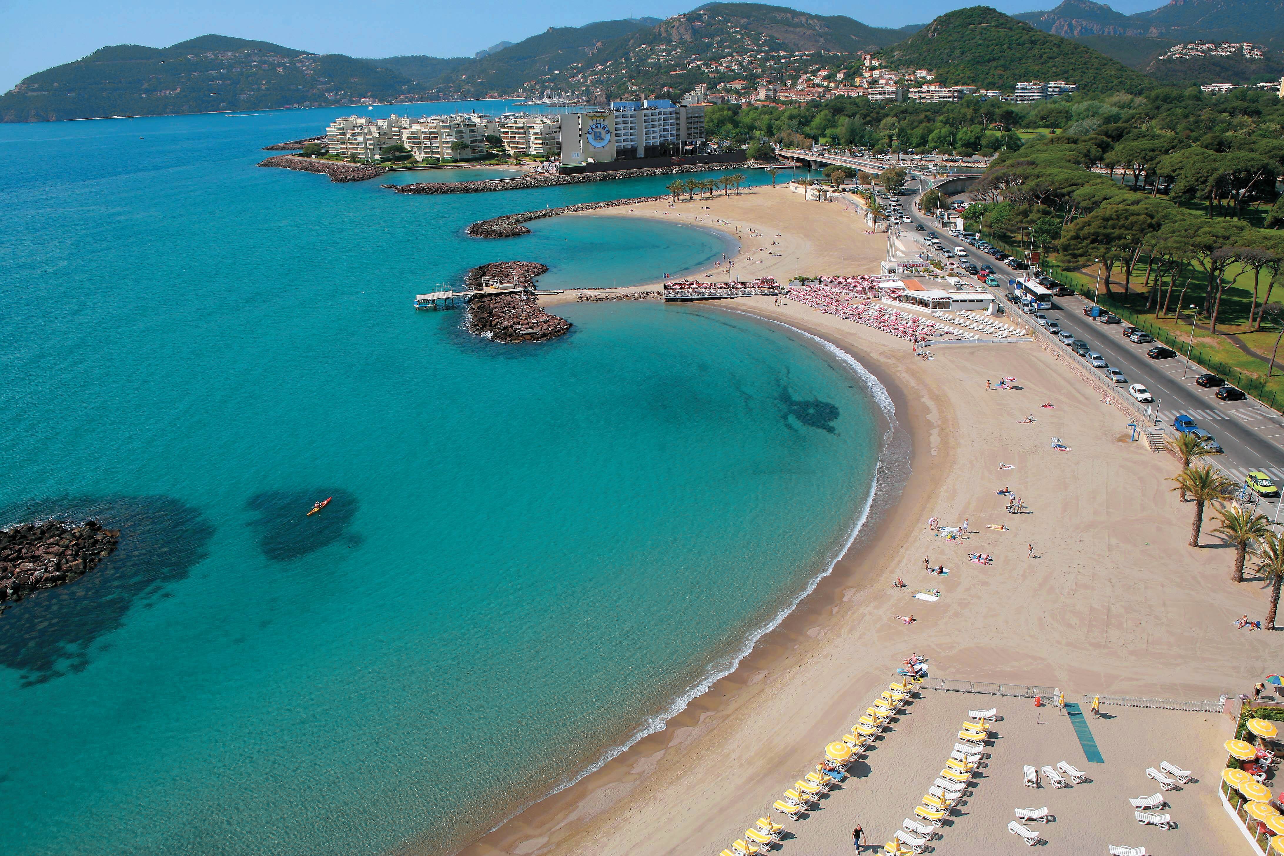 "Injuste et incompréhensible": sa DSP résiliée par la Ville de Mandelieu, le gérant de la base nautique Fun Loisirs en colère