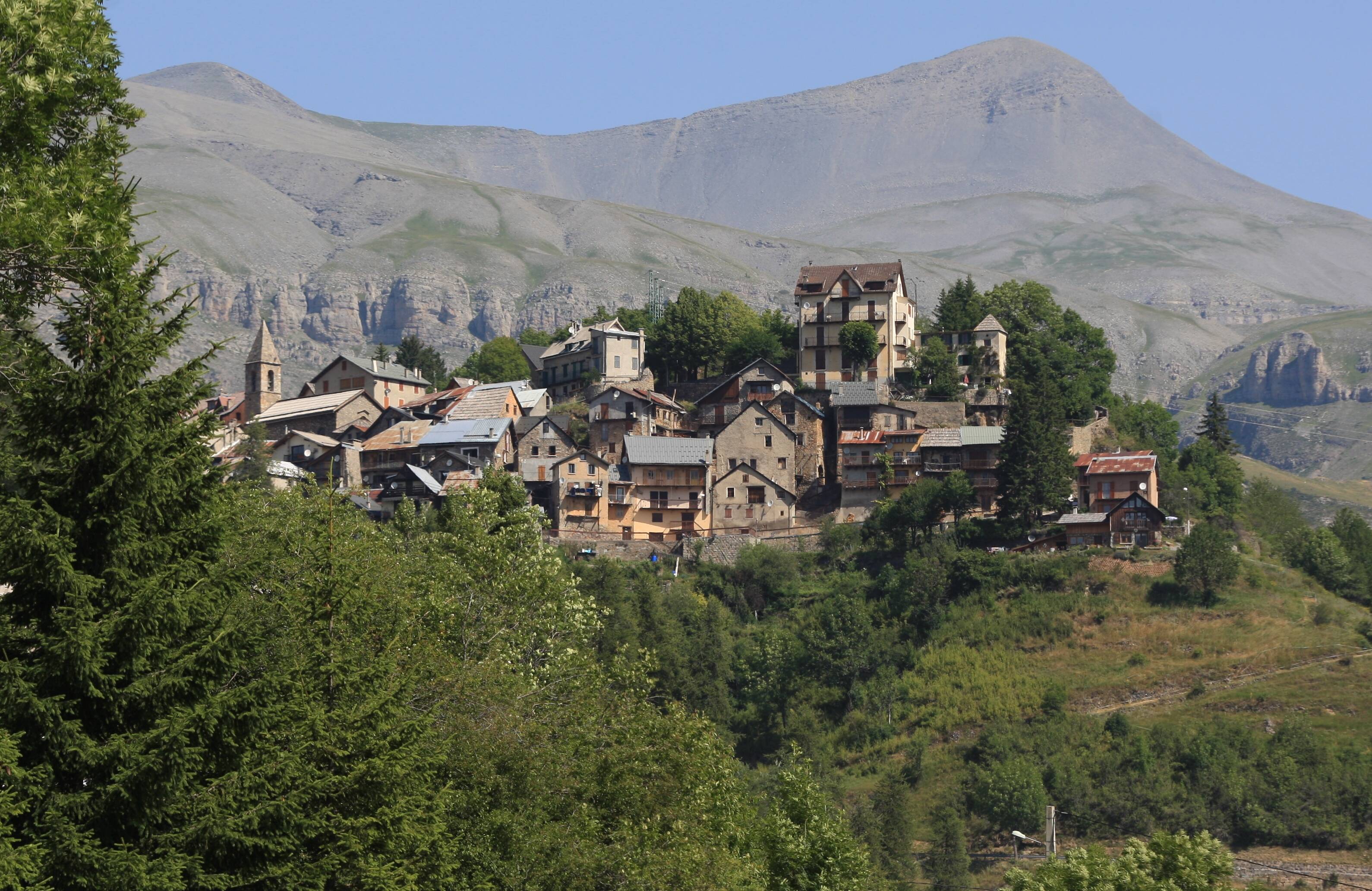 Le maire a démissionné: au lendemain de l'annonce, c'est la stupeur à Beuil