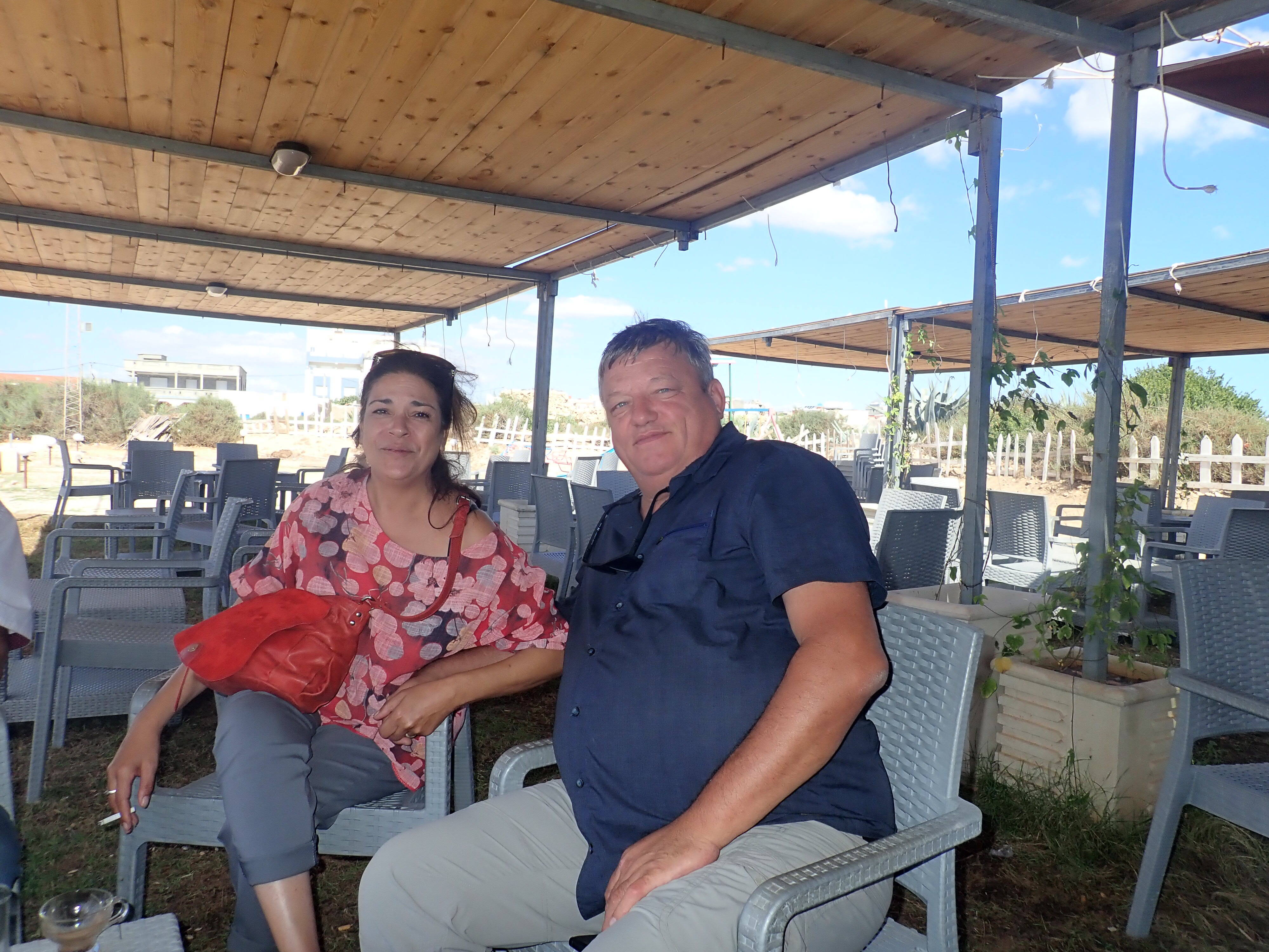 Niçoise coincée depuis deux mois en Tunisie: le couple se démène toujours avec l'administration, nous avons pris des nouvelles d'Alain et Hajer