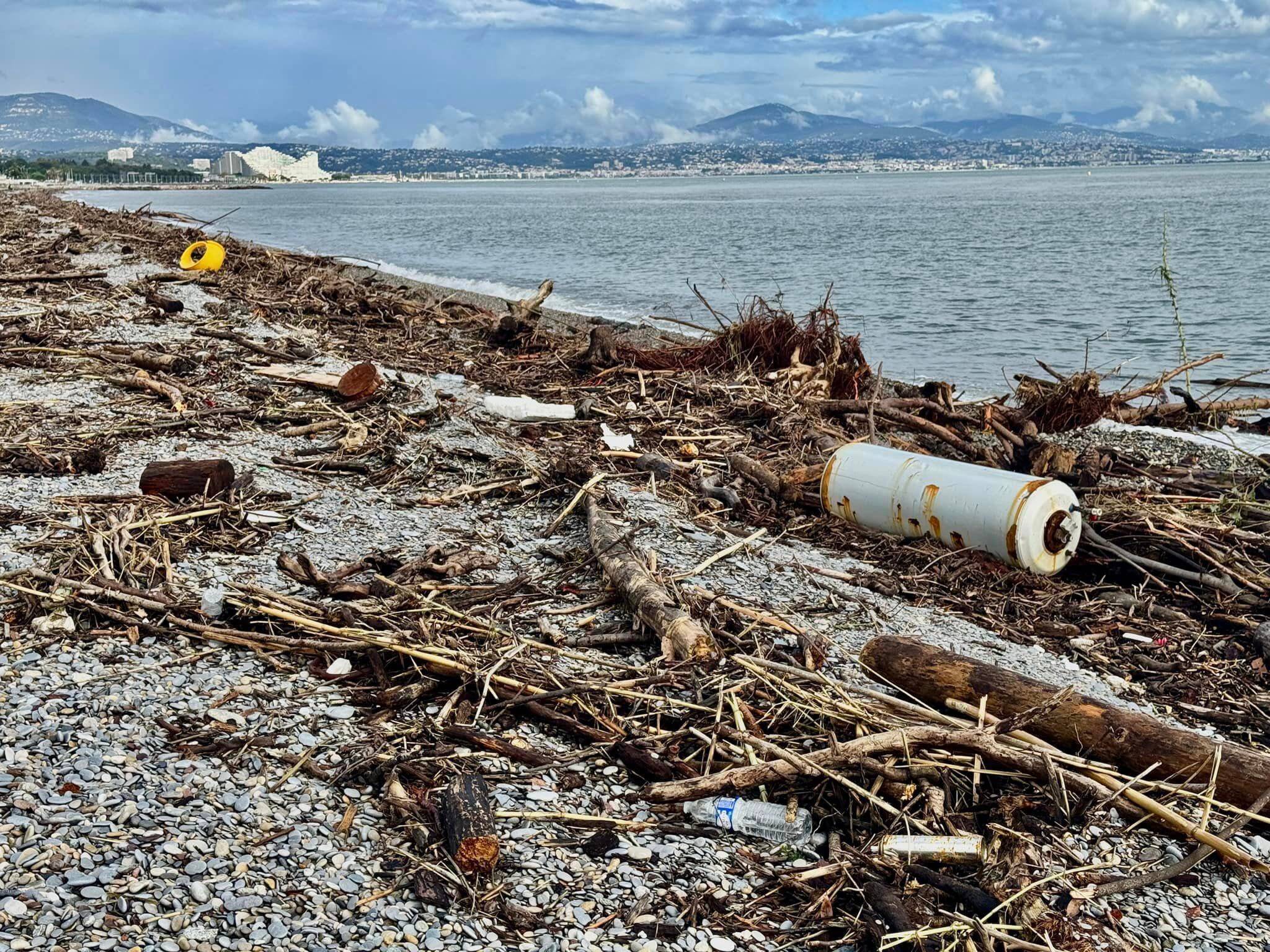 "La pluie a tiré la chasse et le spectacle est désolant": ce défenseur de l'environnement appelle toutes les bonnes volontés à venir nettoyer les plages