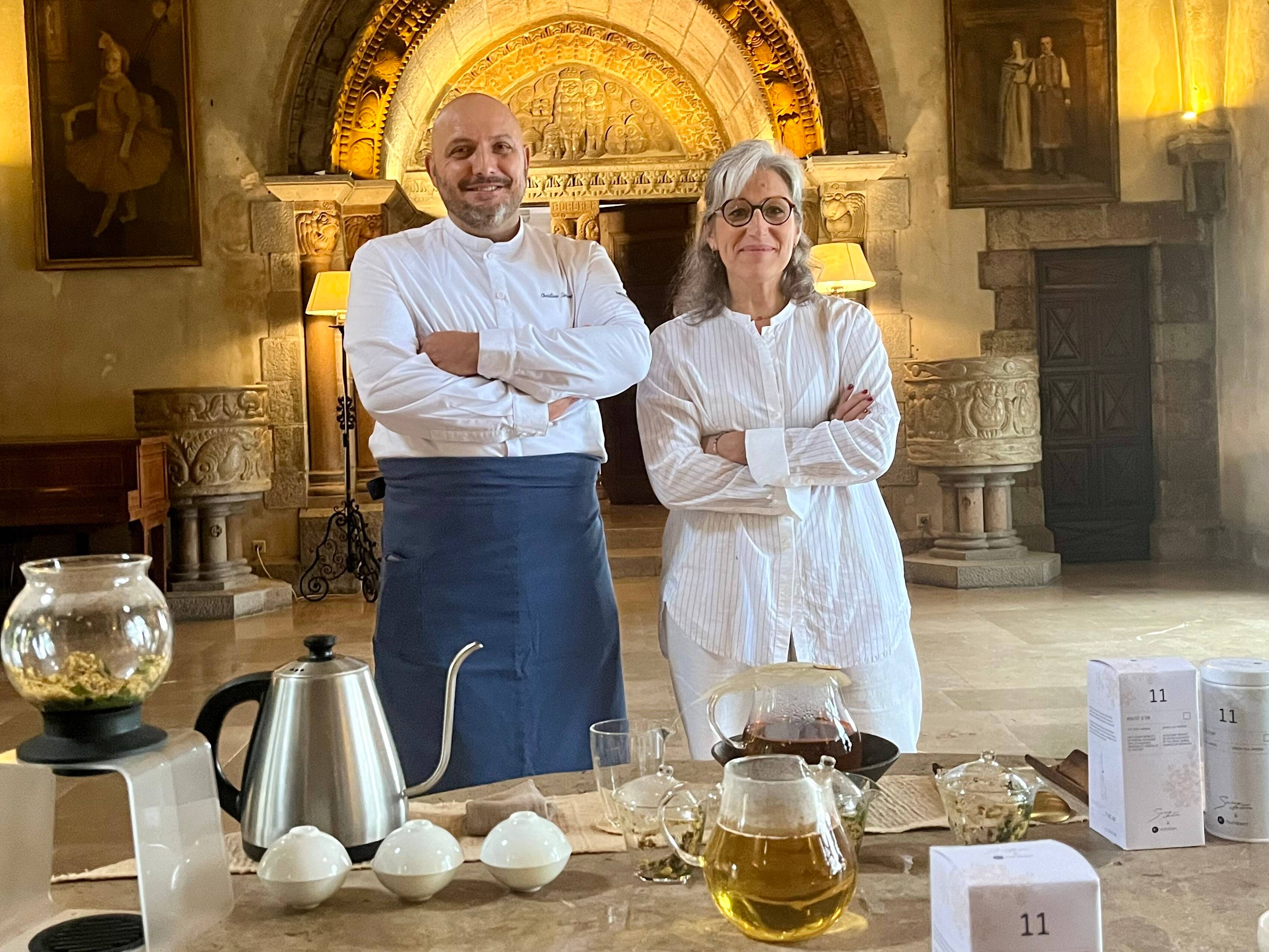 Quand le mimosa devient du thé grâce à cet ancien chef doublement étoilé