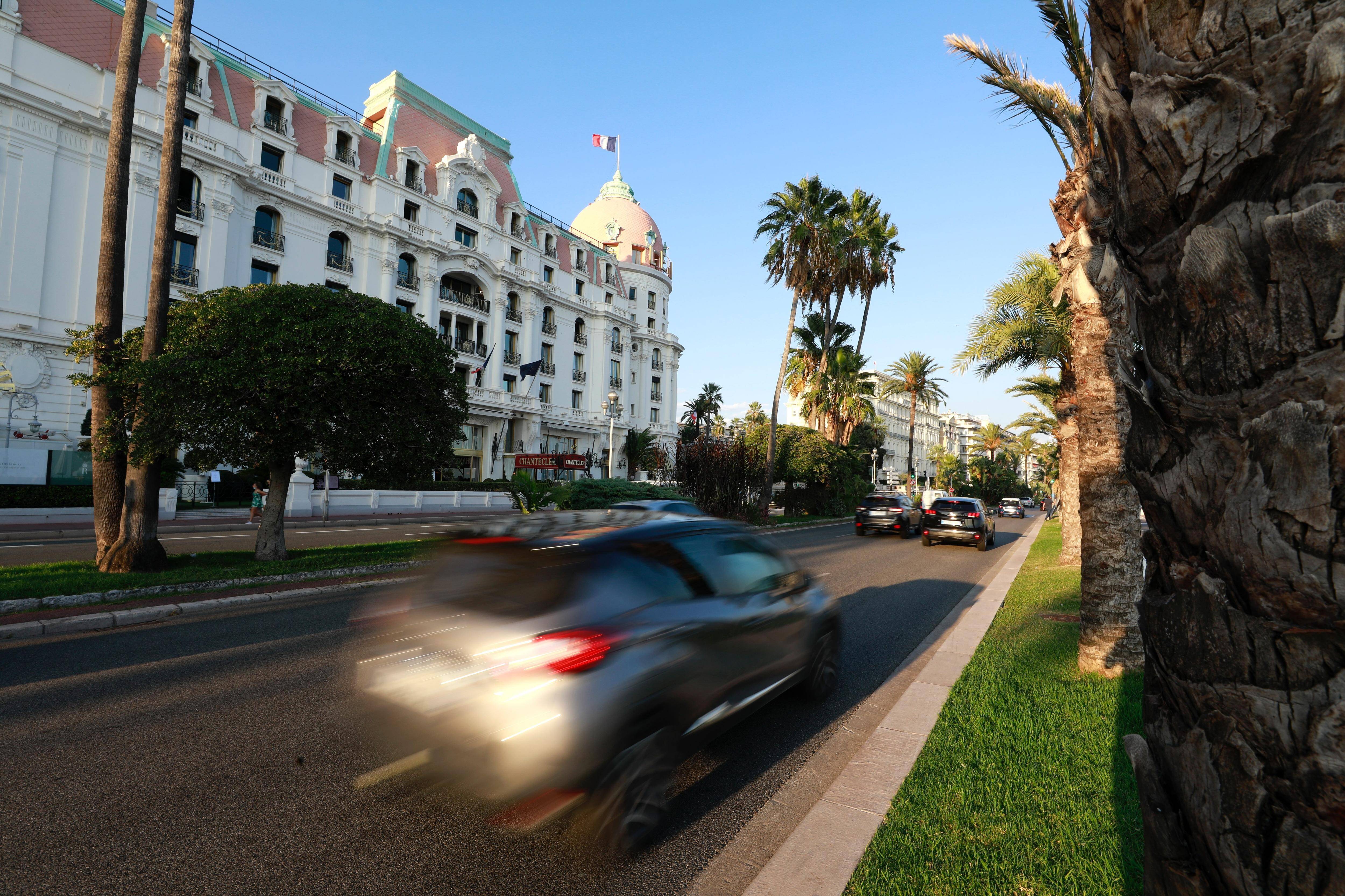 Six permis de conduire retirés en une nuit sur la promenade des Anglais à Nice
