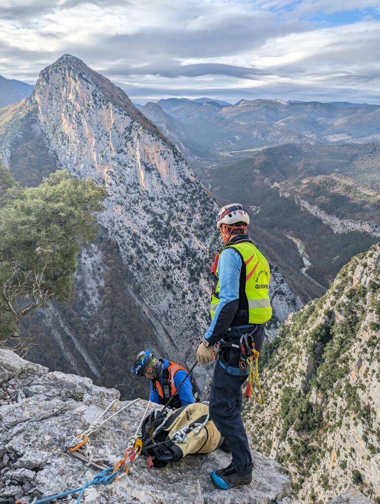 En pleine vigilance rouge et après avoir perdu sac et téléphone, il survit quatre jours et trois nuits dans un canyon des Alpes-Maritimes