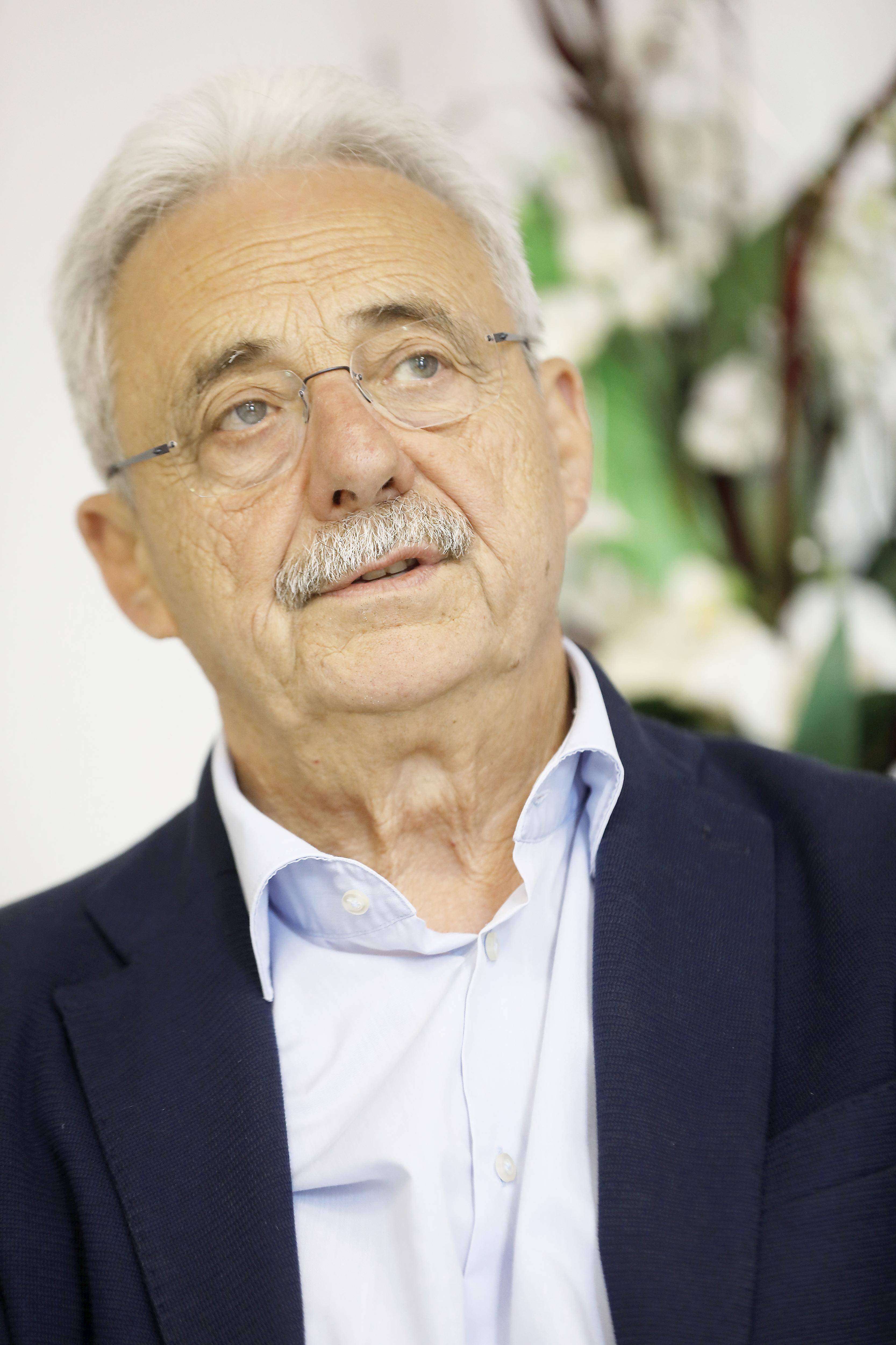 Cohabitation entre les vélos et les voitures: pour le maire de Cagnes, il faut "créer les conditions d'une ville apaisée, ça passe aussi par des valeurs"