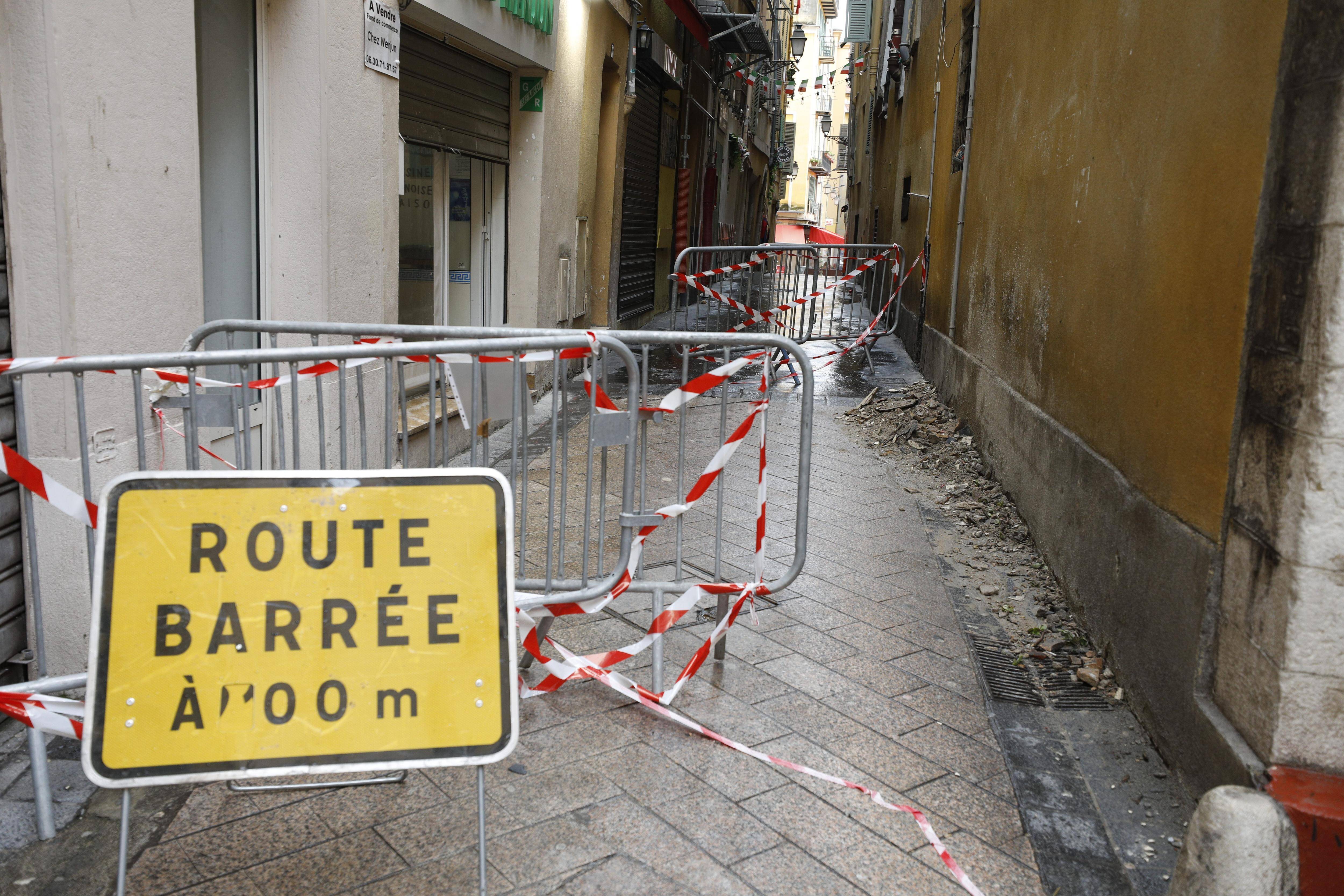 Intervention des secours en pleine nuit, rue barrée... Que s'est-il passé dans le Vieux-Nice samedi soir ?