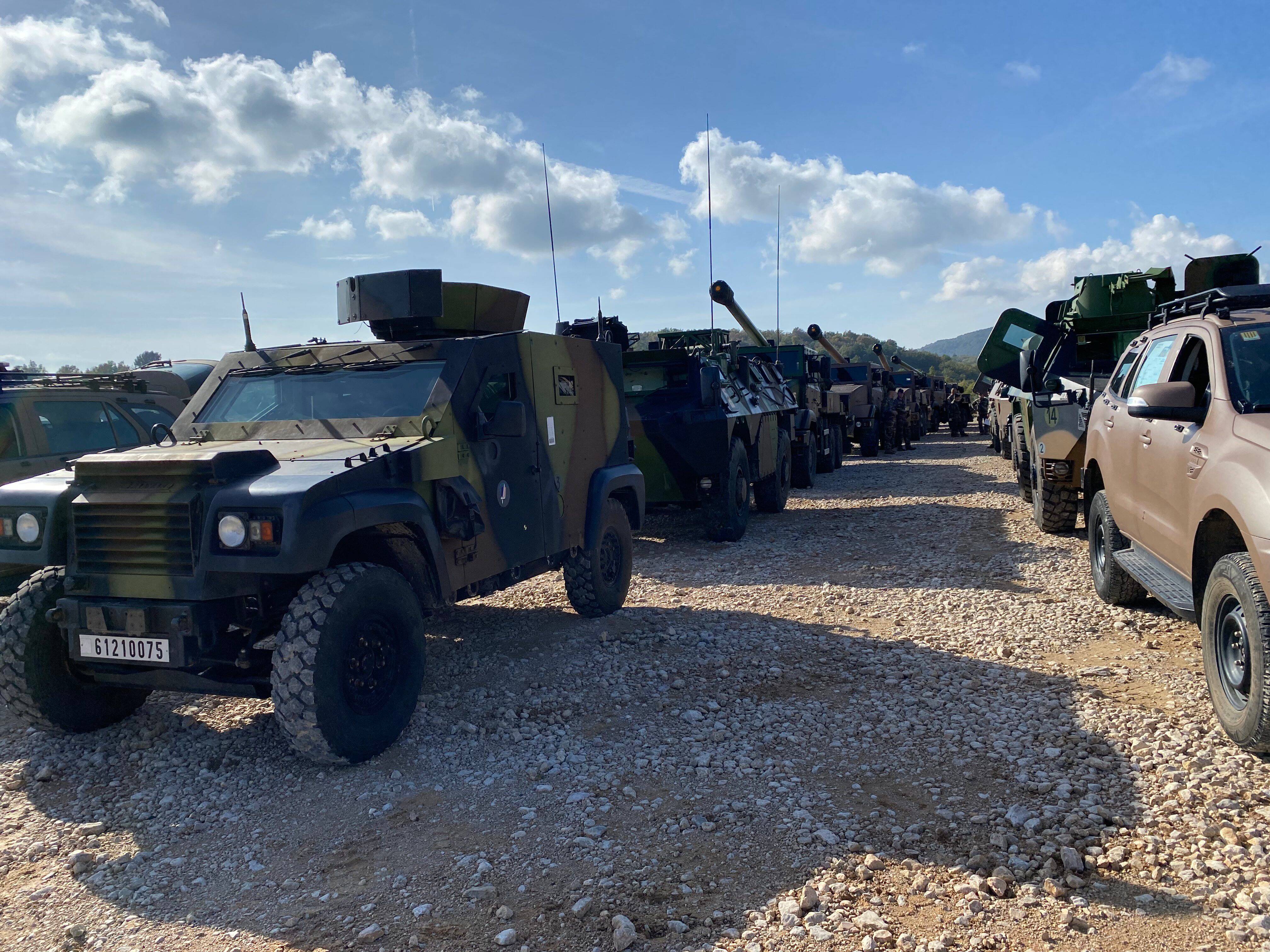 Un mois pour faire parler la poudre: 300 militaires du 3e régiment d'artillerie de Marine de Canjuers testent de nouvelles techniques de combat