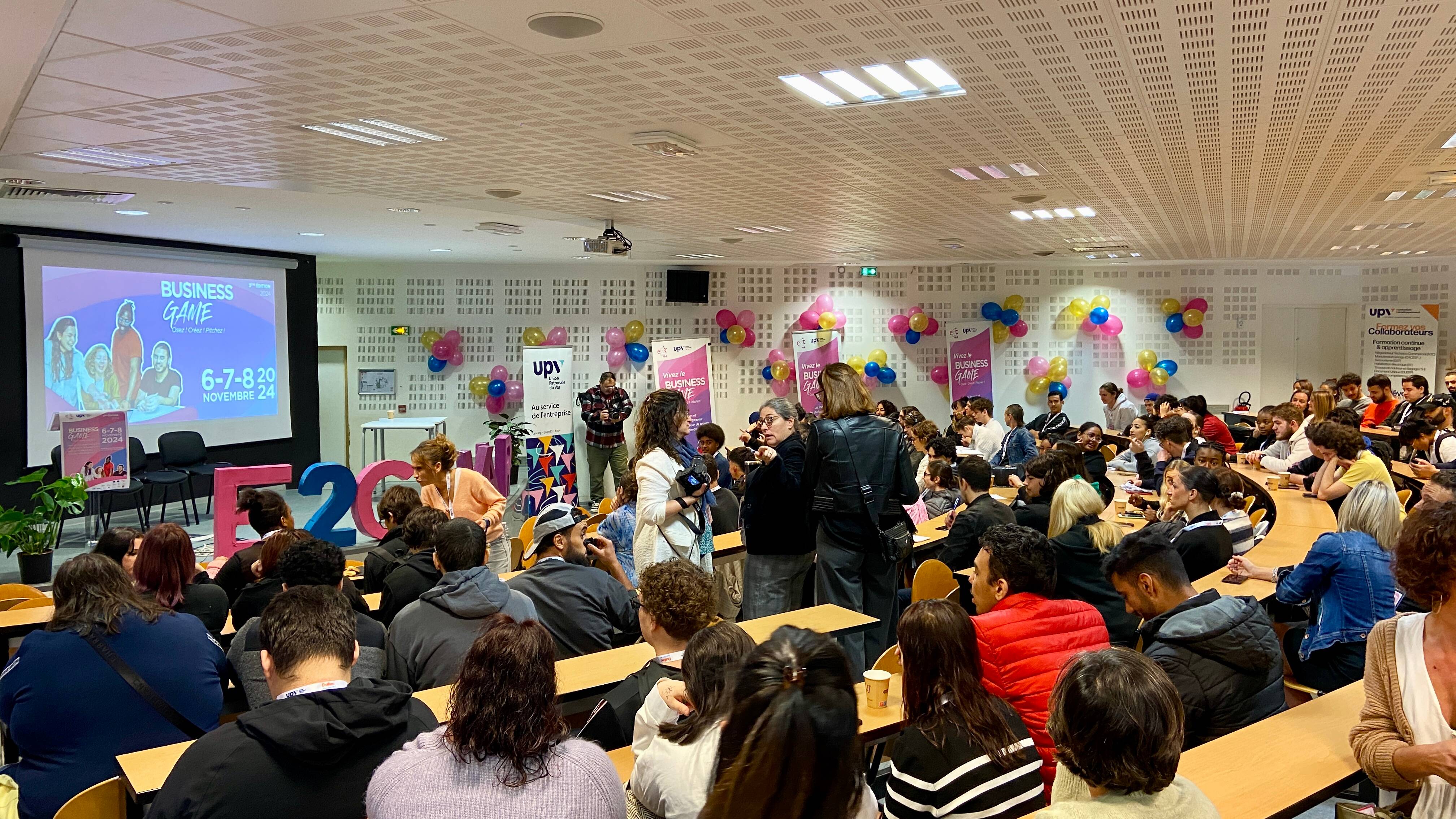 "Osez, créez, pitchez": à La Garde, ces jeunes ont trois jours pour "créer" leur entreprise