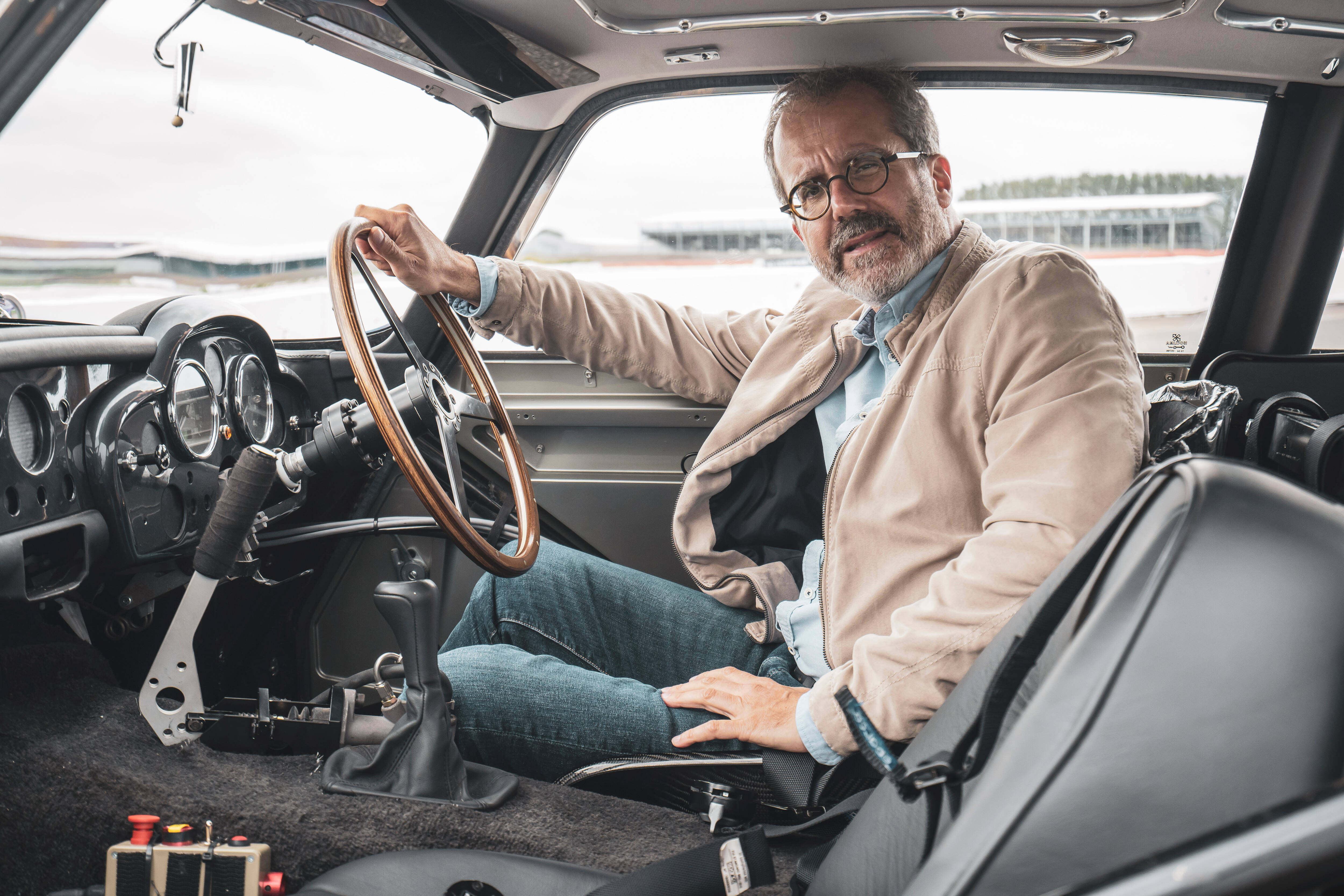 K 2000, Starsky et Hutch, Magnum, Breaking Bad... Tout savoir sur les voitures des plus grandes séries avec "30 voitures de séries TV" de Jean-François Rivière