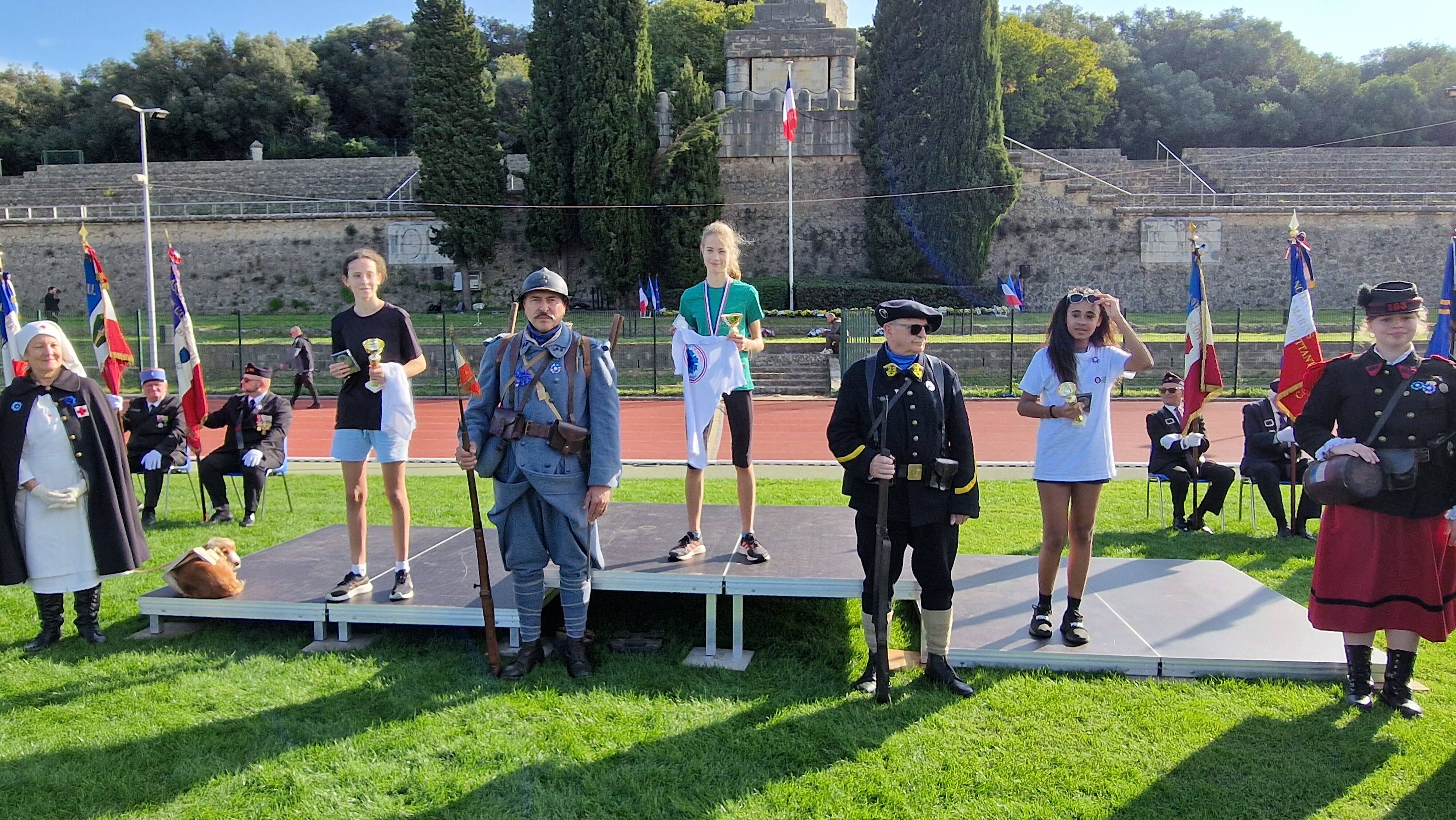 Courir pour se souvenir: 200 collégiens à la 11e édition du Cross des Poilus à Antibes