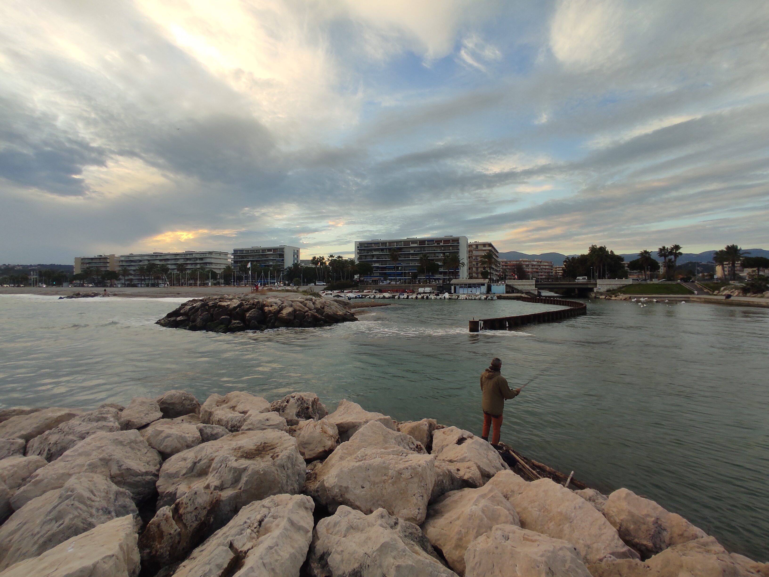 "Le Cros a toujours été un village de pêcheurs. Pour ça, il faut qu'il y ait du poisson": à Cagnes-sur-Mer, une nouvelle zone marine est créée