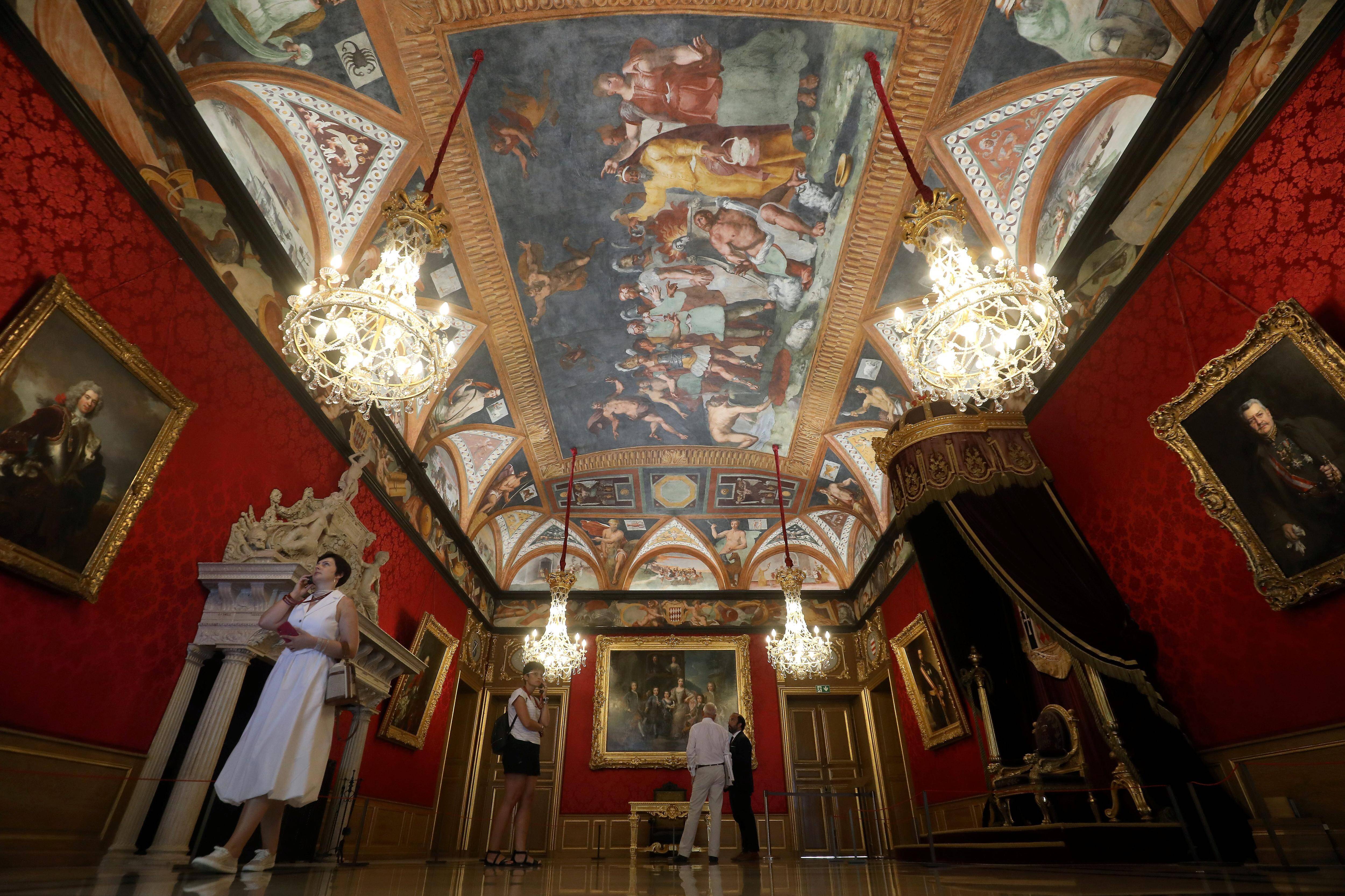 "On a notamment découvert des sols qui sont tout à fait remarquables": le prince Albert II révèle les secrets de la rénovation du Palais princier