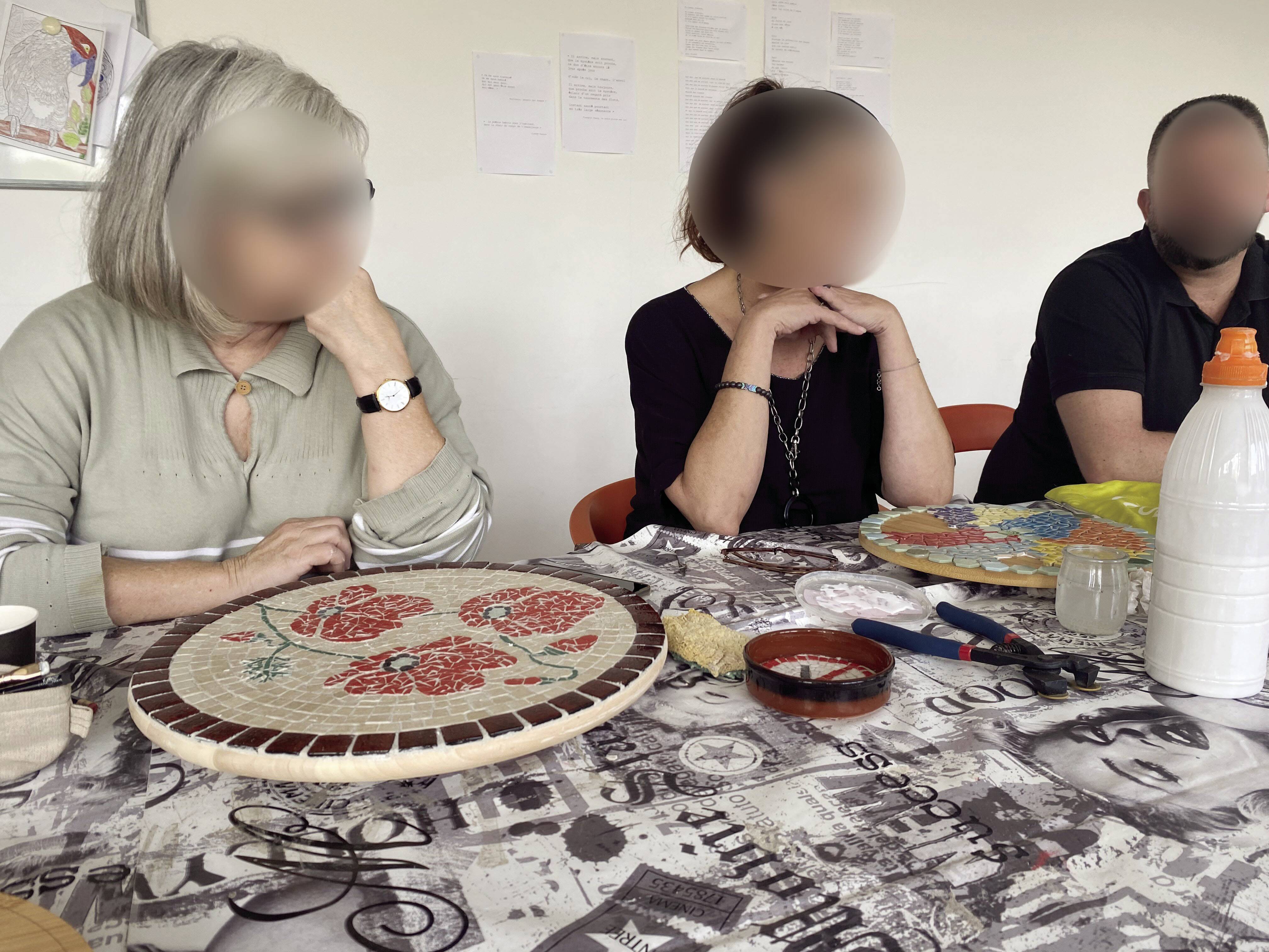 "Venir ici m'a sauvé la vie... c'est fort mais c'est vrai": reportage dans un atelier pas comme les autres au Centre psychothérapique de jour
