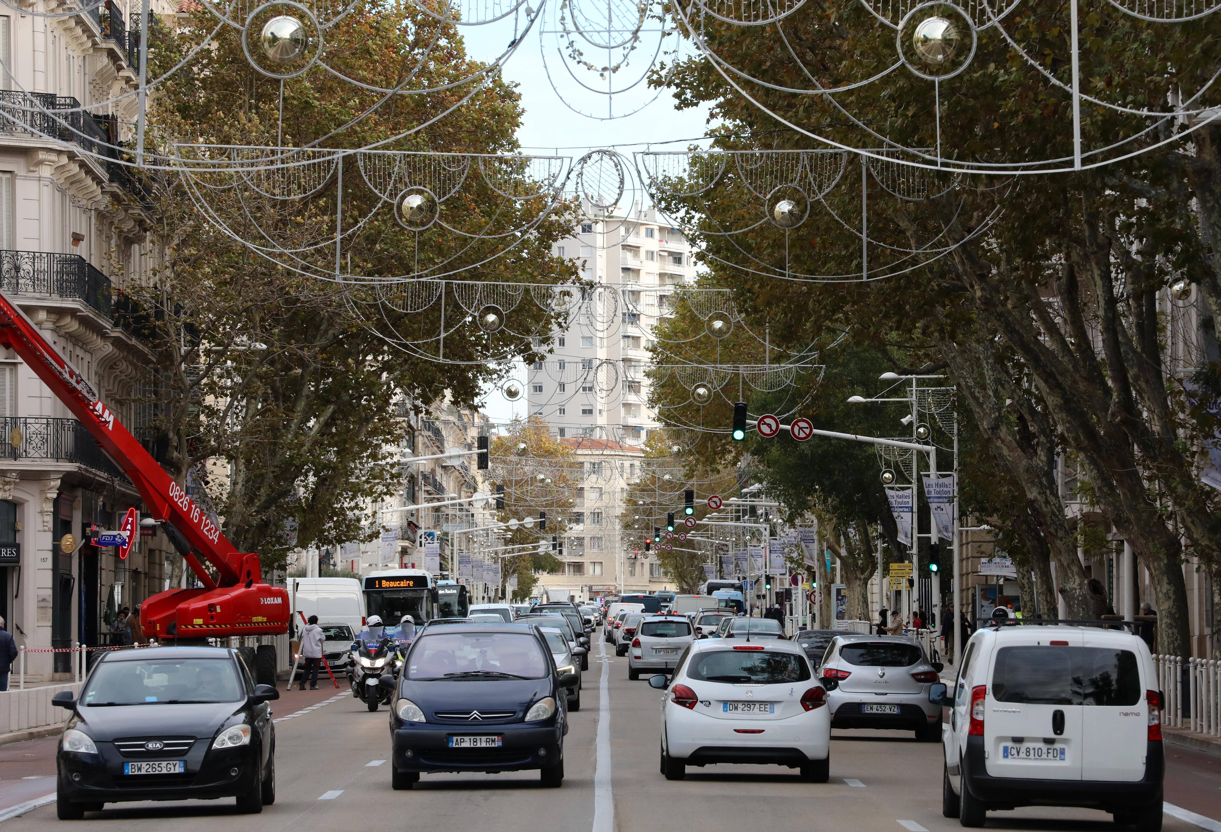 Doit-on rendre, ponctuellement, le boulevard de Strasbourg à Toulon aux piétons? Votre avis nous intéresse