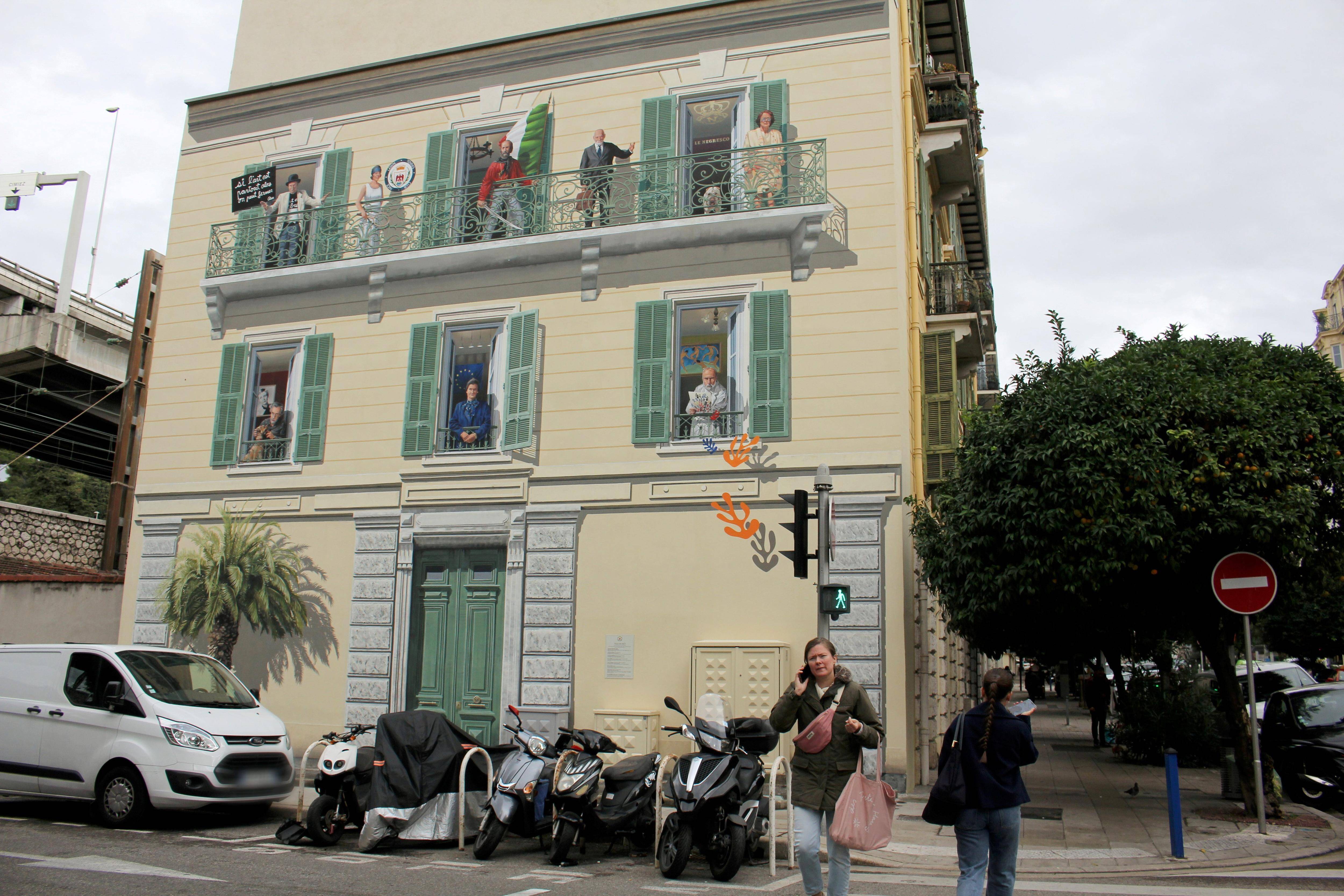 Matisse, Garibaldi, Ben, Simone Veil... 8 figures majeures de l'histoire de Nice apparaissent sur une fresque majestueuse