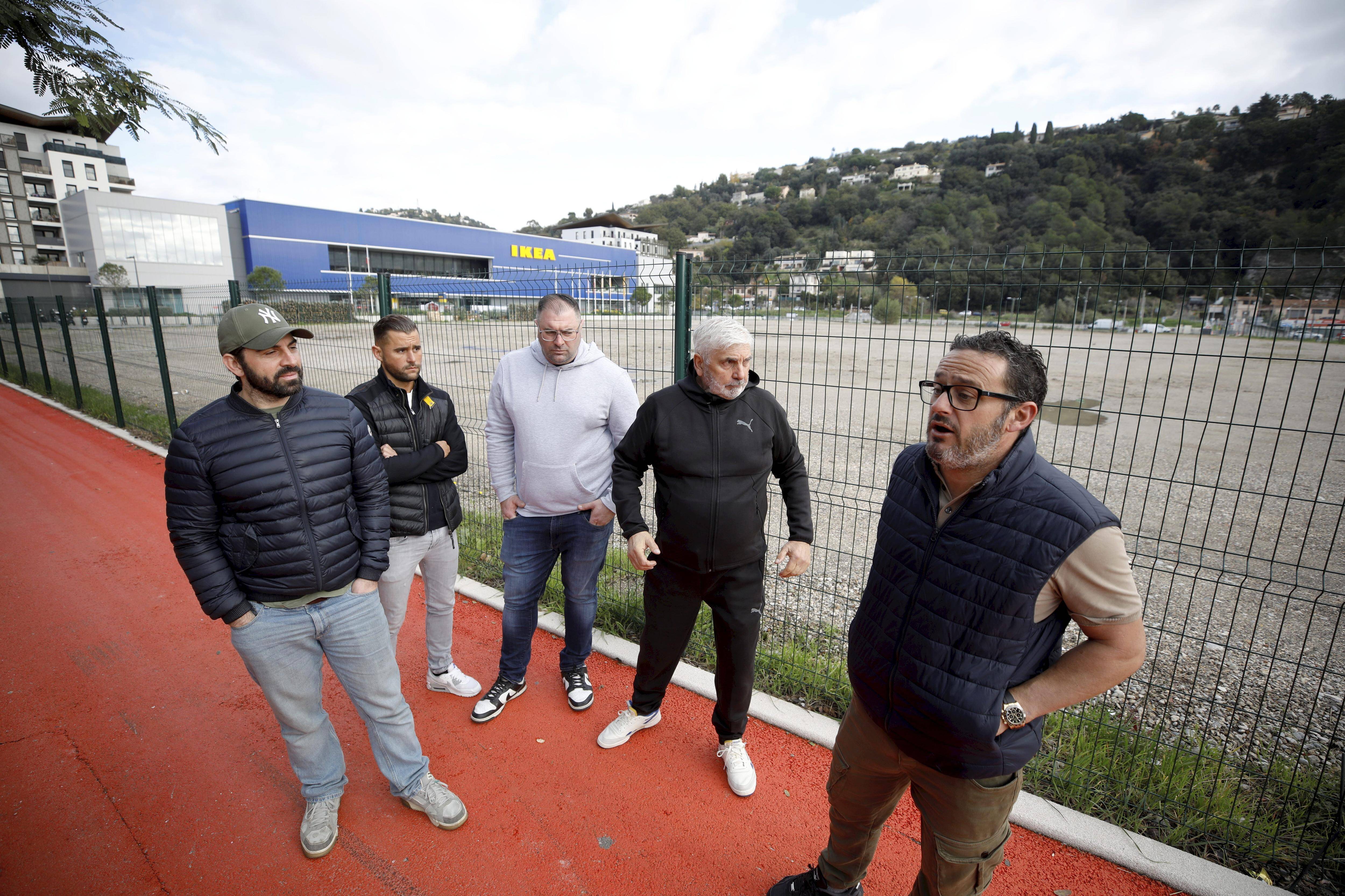 Mais où va s'installer la foire municipale? En plein bas de fer avec la mairie de Nice, les forains menacent de bloquer le centre-ville