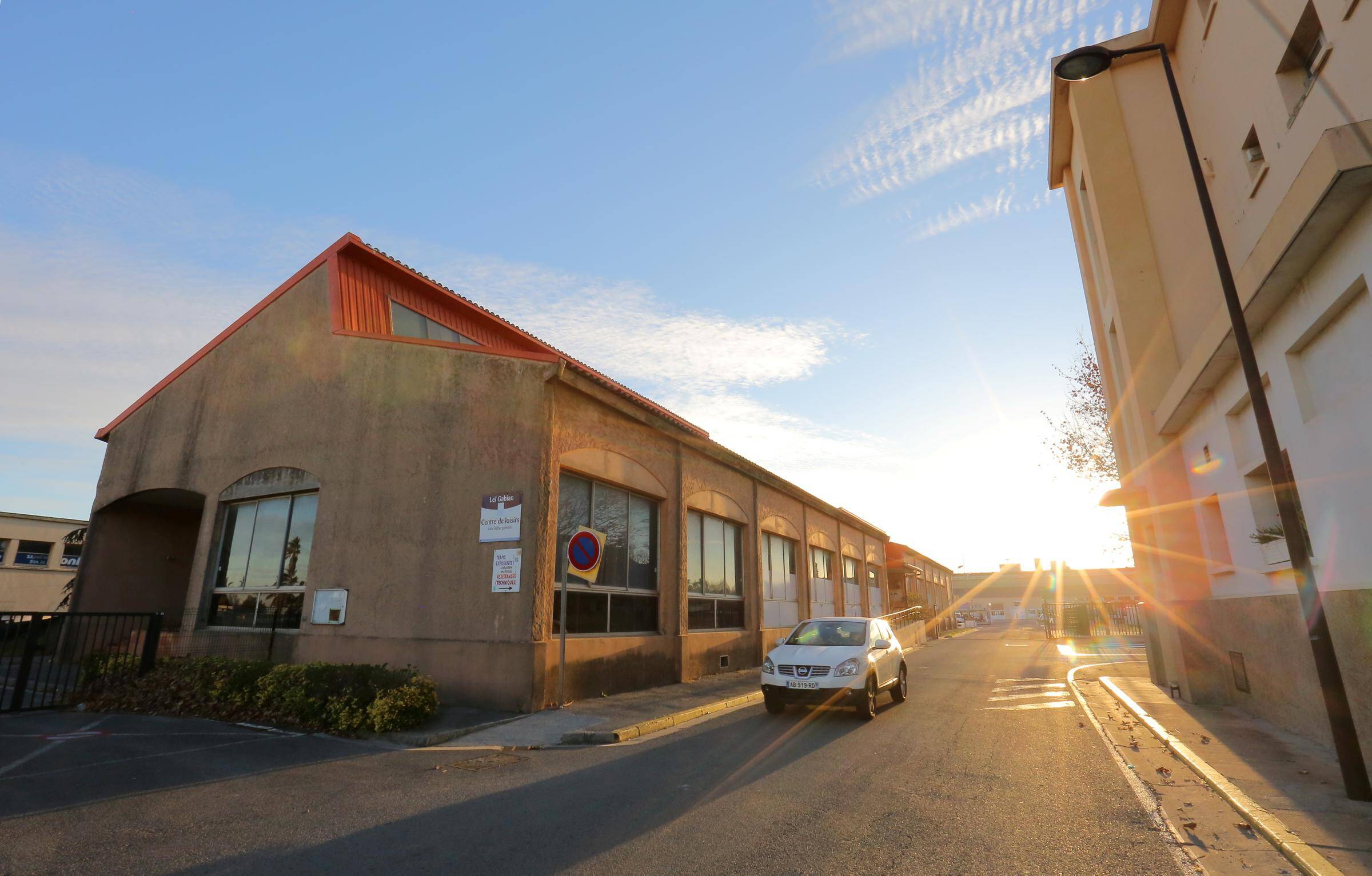 "Une seule candidature a été déposée": l'hôtel de la Base nature à Fréjus cherche toujours un promoteur